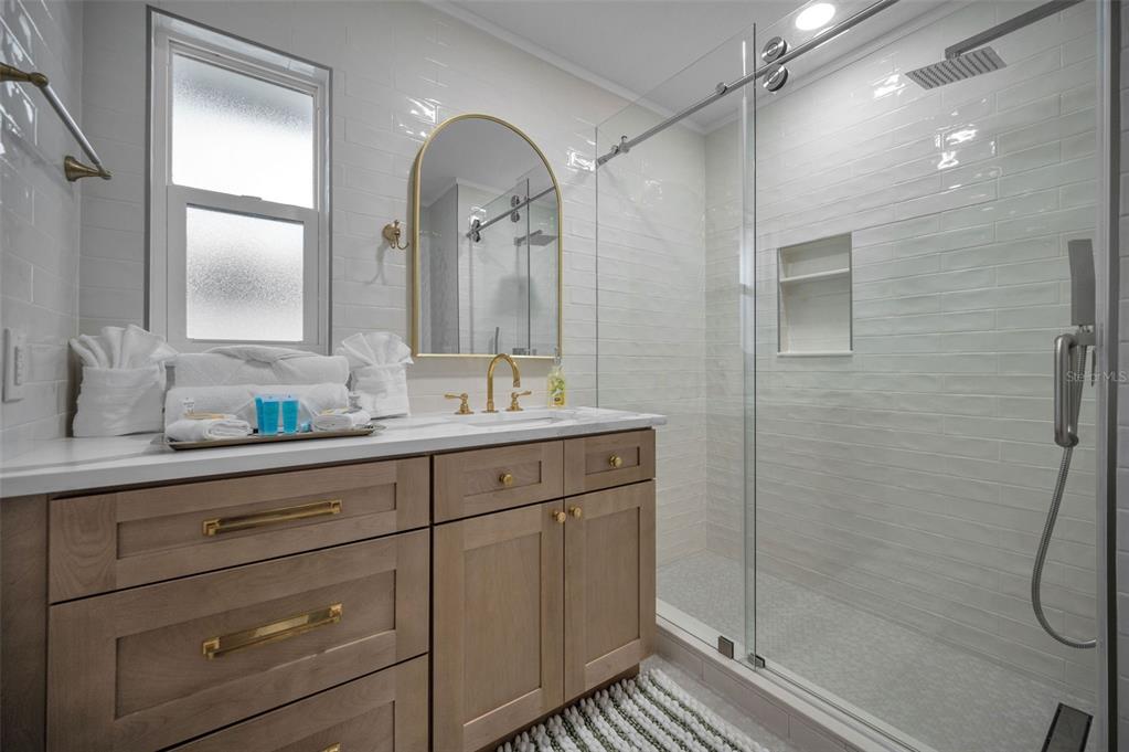 Largo, Florida, 33770, United States, 3 Bedrooms Bedrooms, ,2 BathroomsBathrooms,Residential,For Sale,1991243