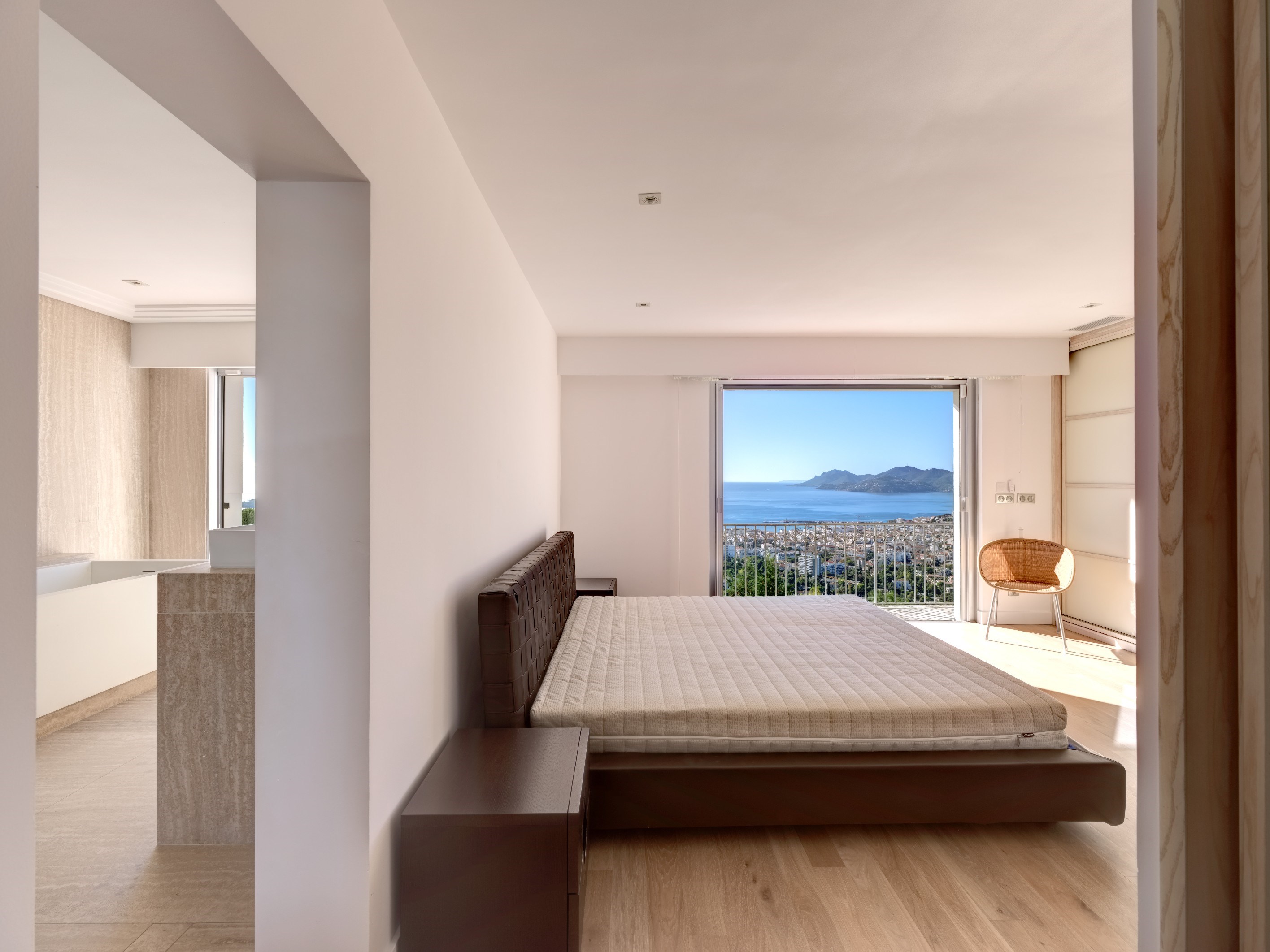  Cannes villa 211 sqm panoramic sea view Lérins Islands secure estate with pool - 物件實景
