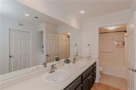 San Pedro, California, 90732, United States, 2 Bedrooms Bedrooms, ,3 BathroomsBathrooms,Residential,For Sale,1974009