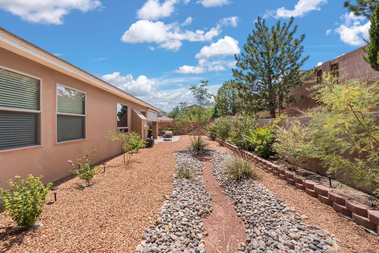 Rio Rancho, New Mexico, 87144, United States, 4 Bedrooms Bedrooms, ,3 BathroomsBathrooms,Residential,For Sale,1918092