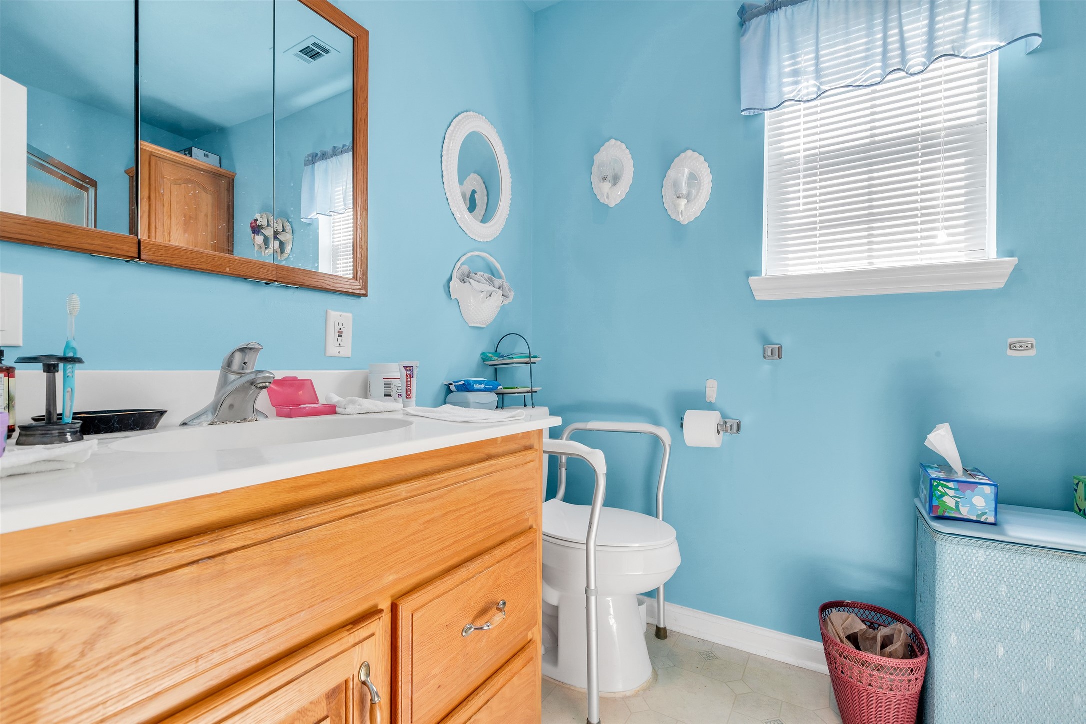 Willis, Texas, 77378, United States, 3 Bedrooms Bedrooms, ,2 BathroomsBathrooms,Residential,For Sale,2001772