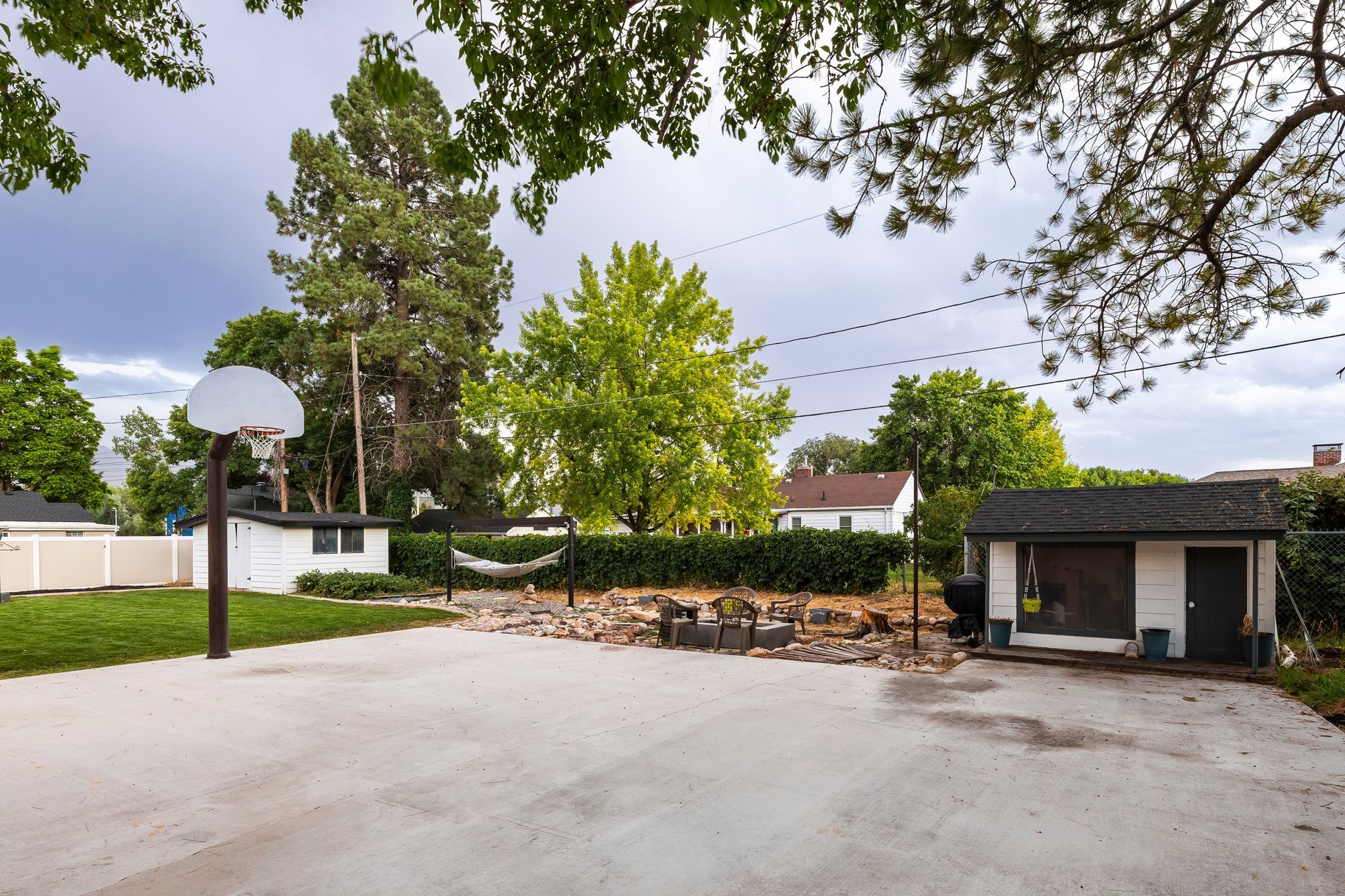  Private 0.34-Acre Modern Murray Rambler - 物件實景
