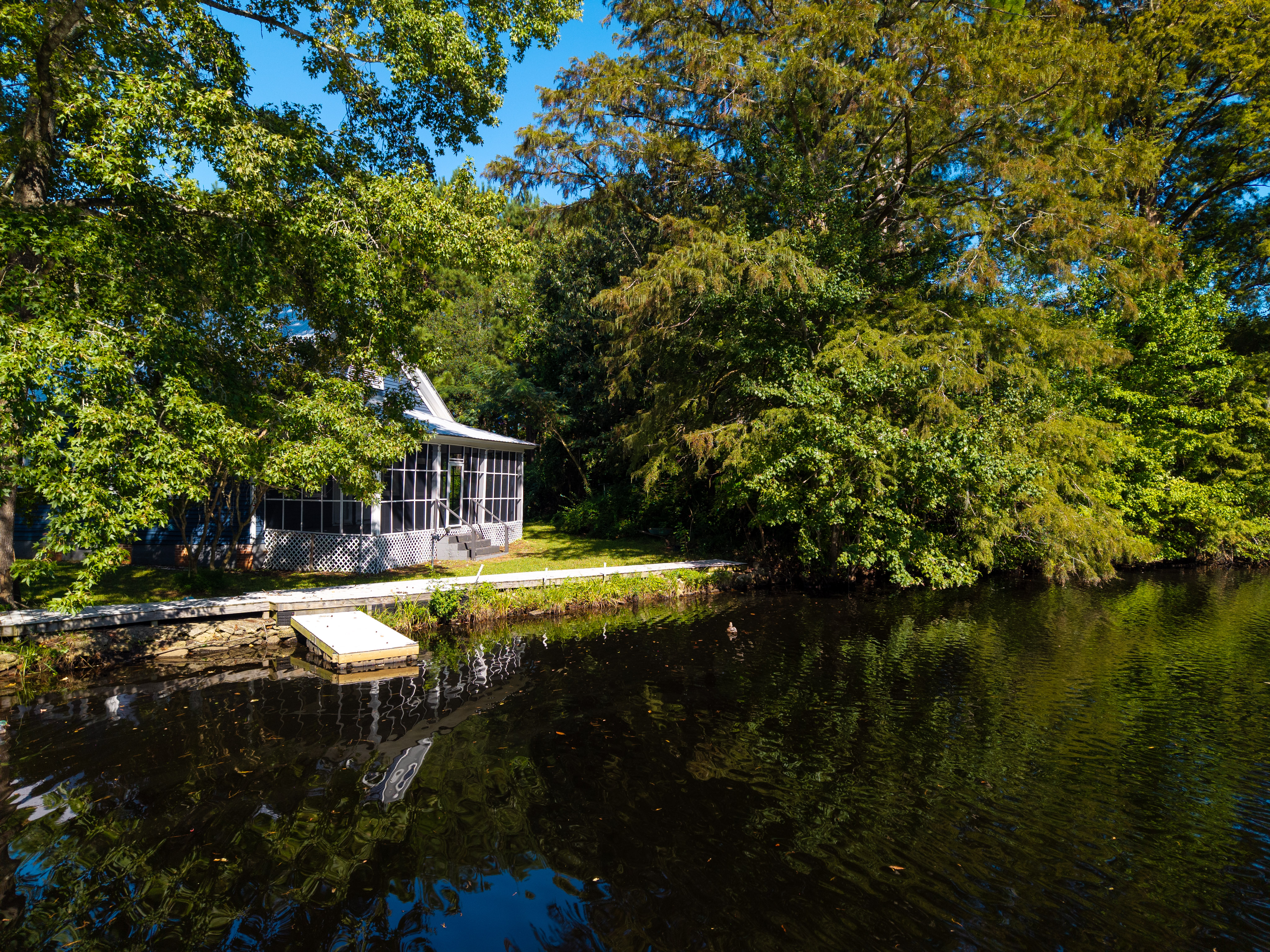  COZY WATERFRONT COTTAGE - 物件實景