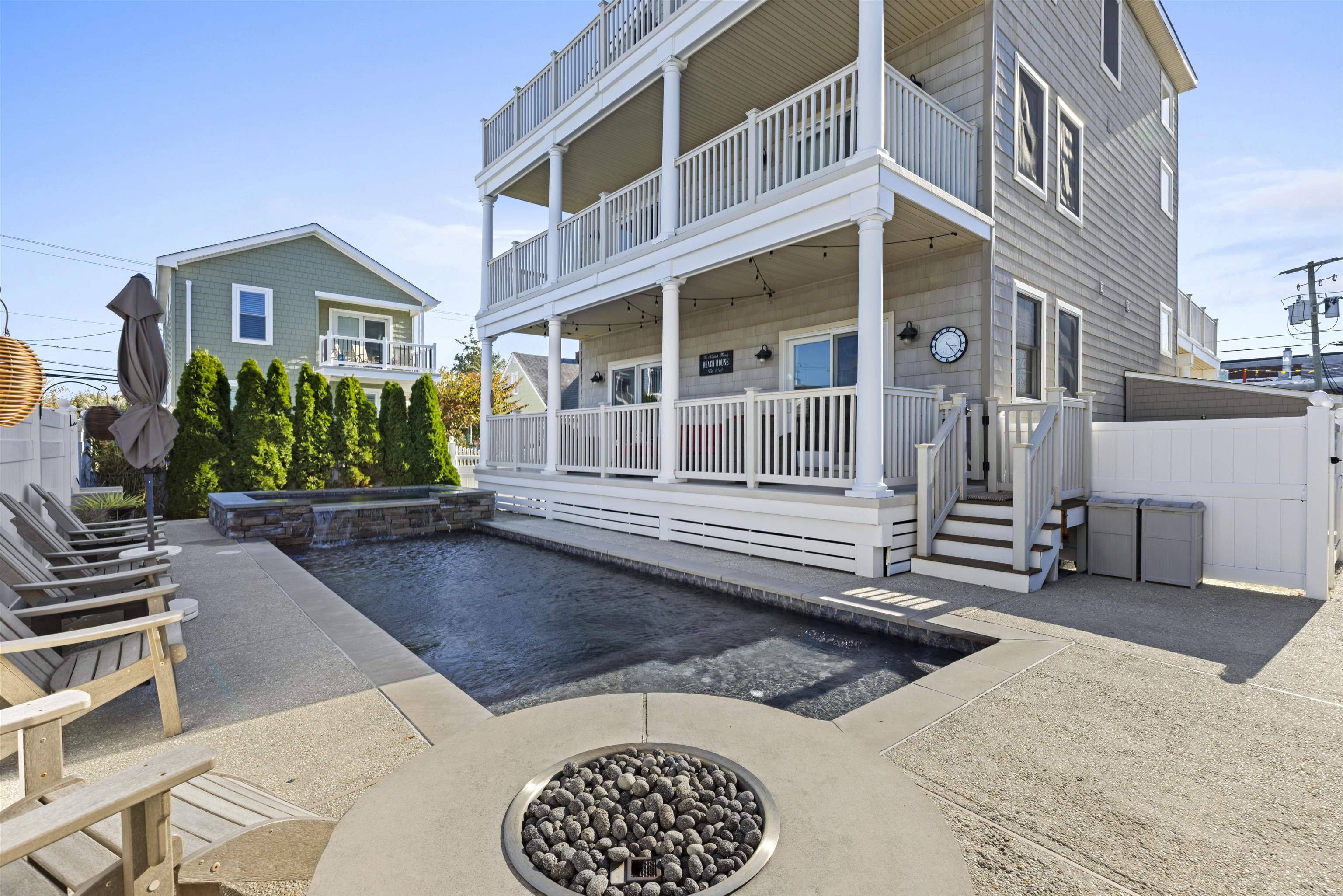 North Wildwood, New Jersey, 08260, United States, 6 Bedrooms Bedrooms, ,4 BathroomsBathrooms,Residential,For Sale,1981521