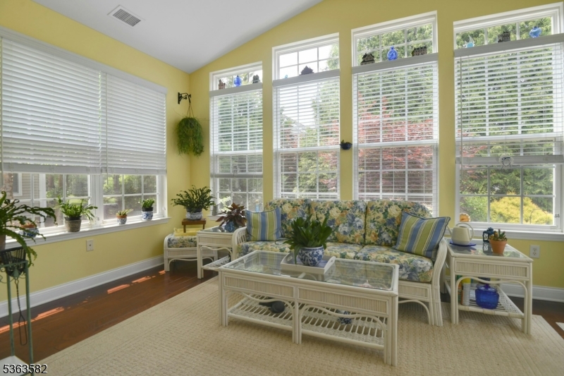 Jackson Twp., New Jersey, 08527, United States, 3 Bedrooms Bedrooms, ,2 BathroomsBathrooms,Residential,For Sale,1849721