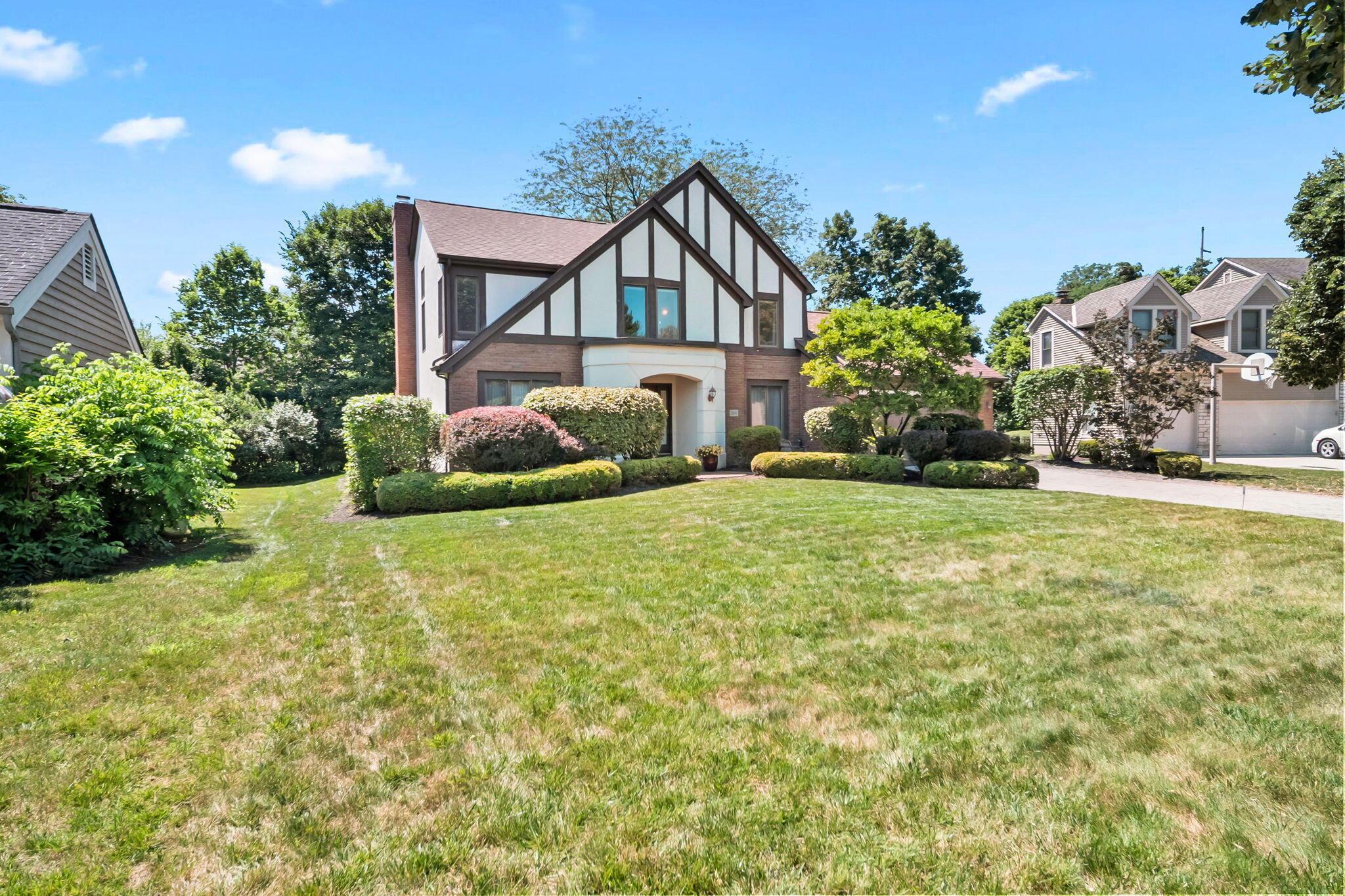Dublin, Ohio, 43017, United States, 4 Bedrooms Bedrooms, ,4 BathroomsBathrooms,Residential,For Sale,1883217