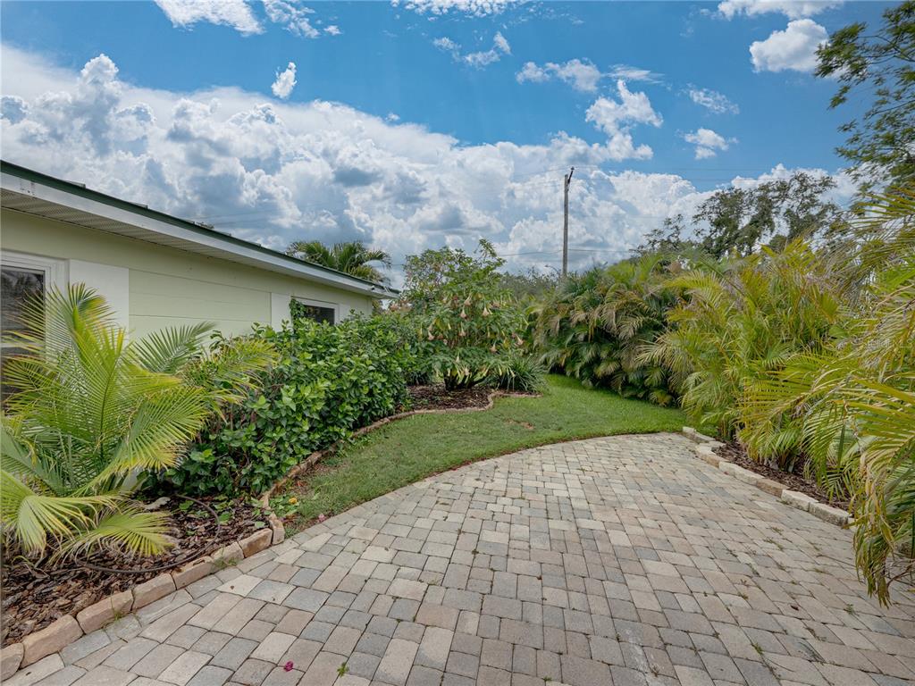Gulfport, Florida, 33707, United States, 3 Bedrooms Bedrooms, ,3 BathroomsBathrooms,Residential,For Sale,1846647
