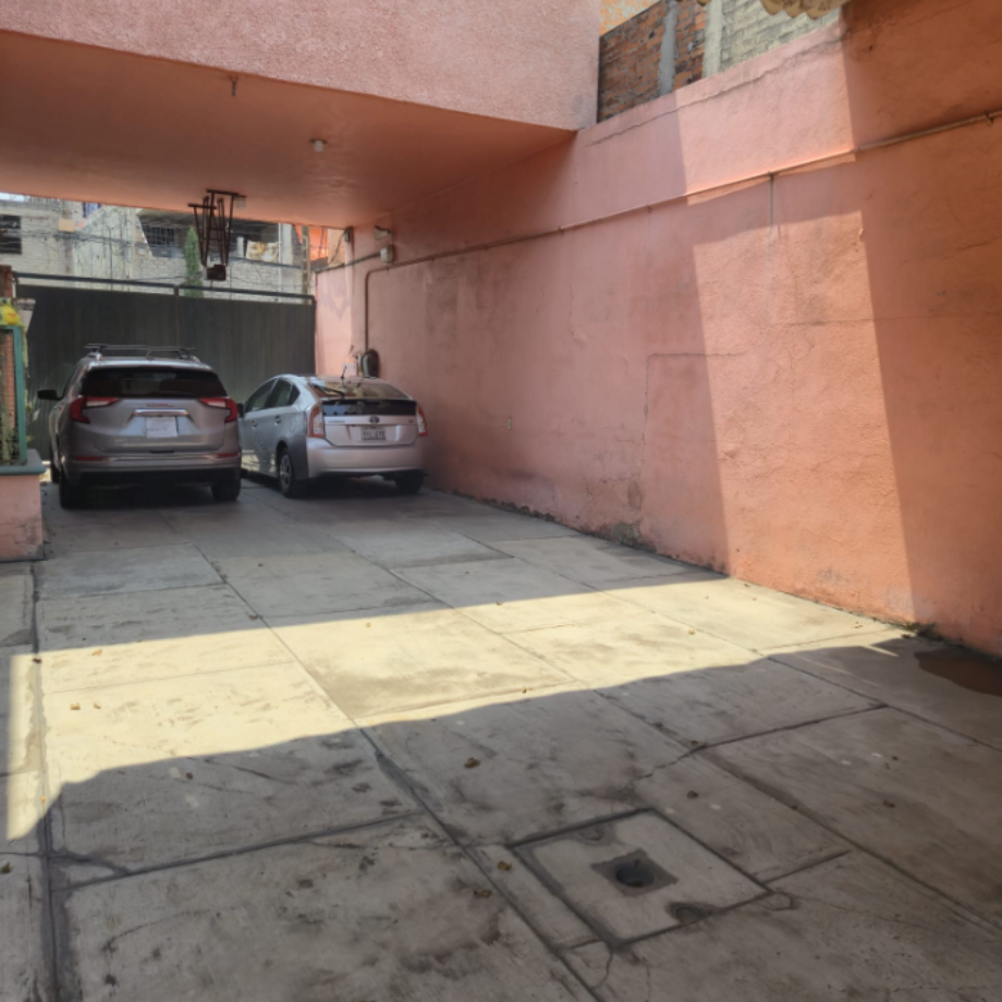 Iztapalapa, Ciudad de México, 09400, Mexico, 4 Bedrooms Bedrooms, ,3 BathroomsBathrooms,Residential,For Sale,2000429