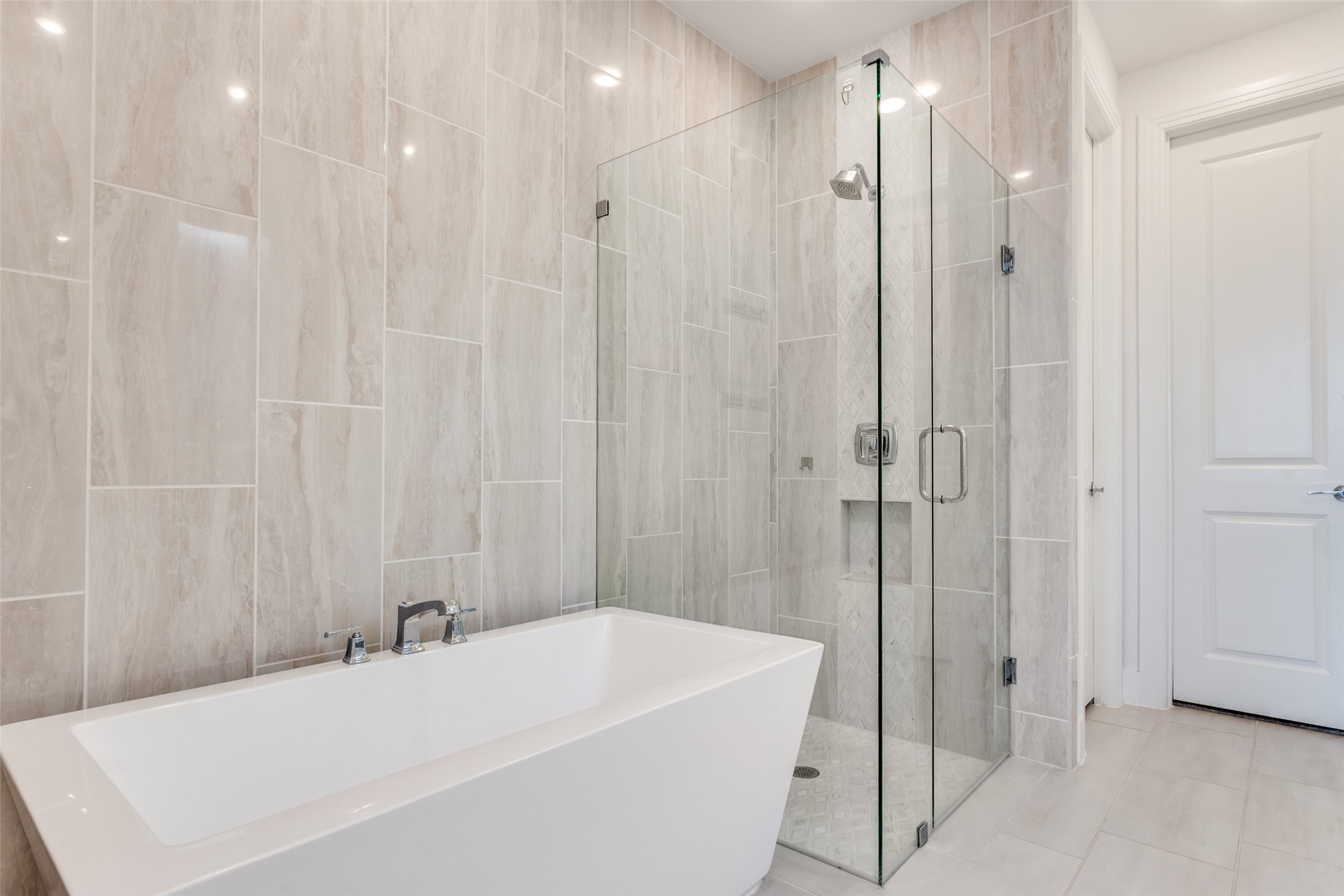 Mansfield, Texas, 76063, United States, 4 Bedrooms Bedrooms, ,4 BathroomsBathrooms,Residential,For Sale,1954630