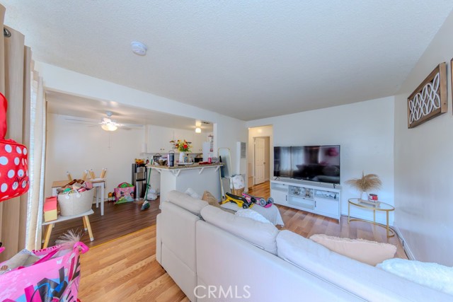 Anaheim, California, 92804, United States, ,Residential,For Sale,1977048