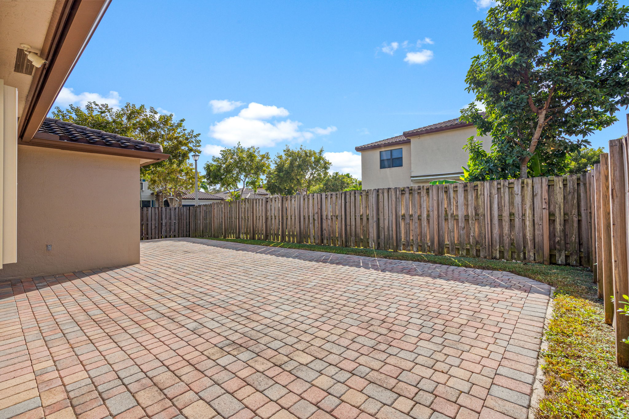 Miami, Florida, 33196, United States, 3 Bedrooms Bedrooms, ,3 BathroomsBathrooms,Residential,For Sale,2002544