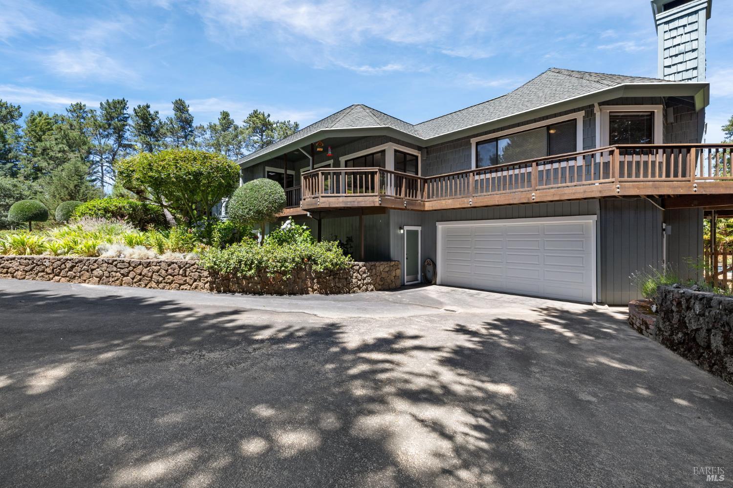 Sebastopol, California, 95472, United States, 4 Bedrooms Bedrooms, ,5 BathroomsBathrooms,Residential,For Sale,1980868