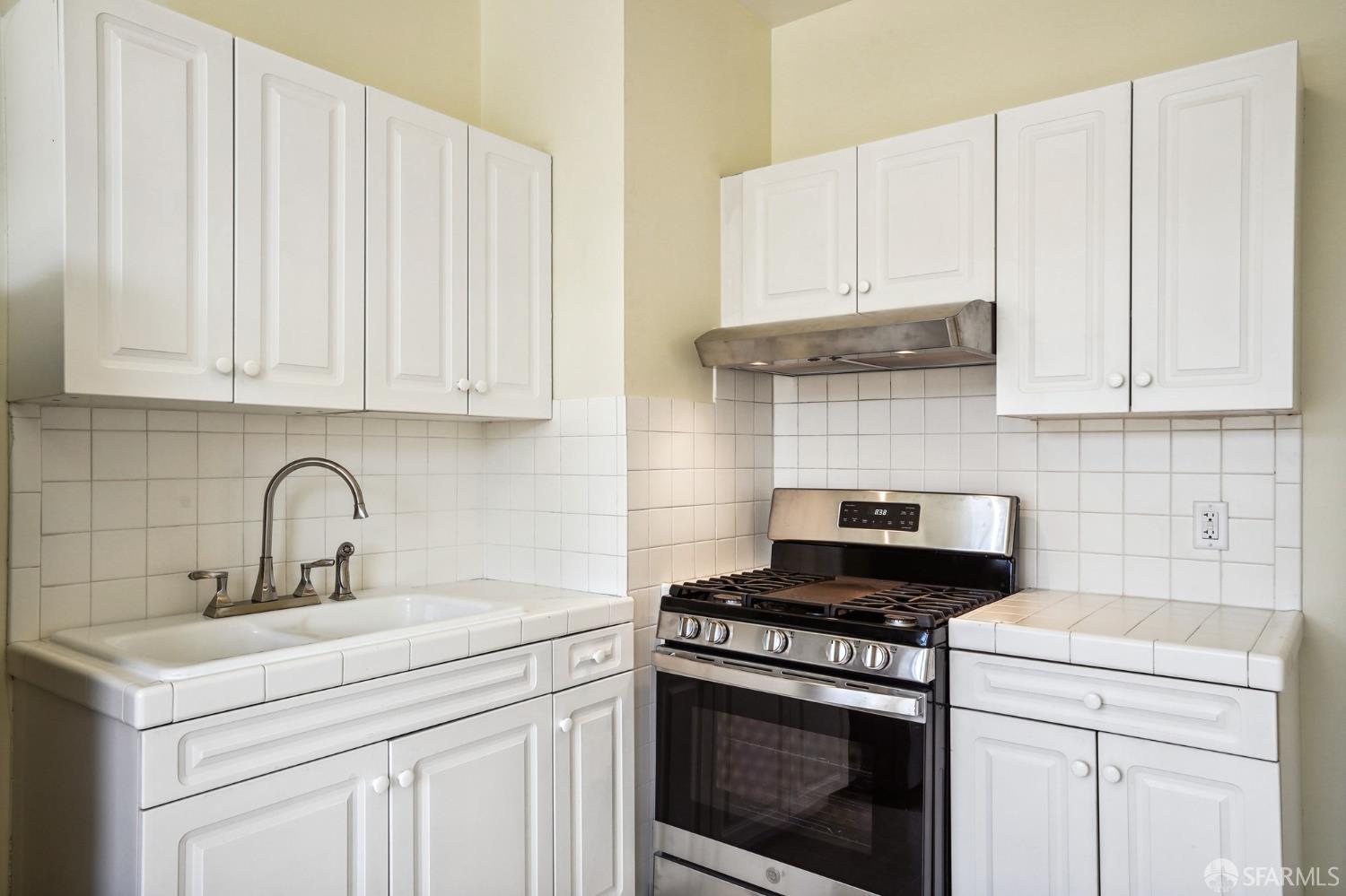 San Francisco, California, 94110, United States, ,Residential,For Sale,1857154