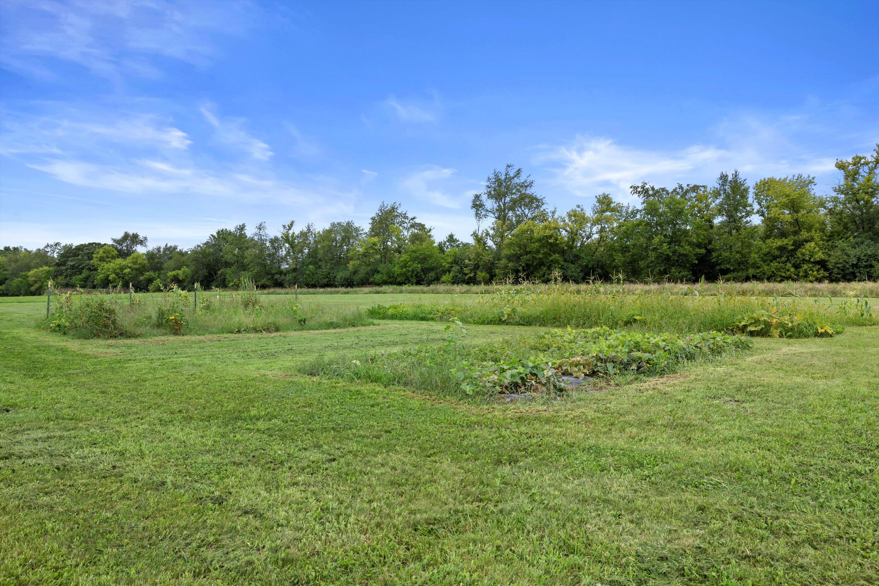 Bloomfield, Wisconsin, 53147, United States, 5 Bedrooms Bedrooms, ,3 BathroomsBathrooms,Residential,For Sale,1921596