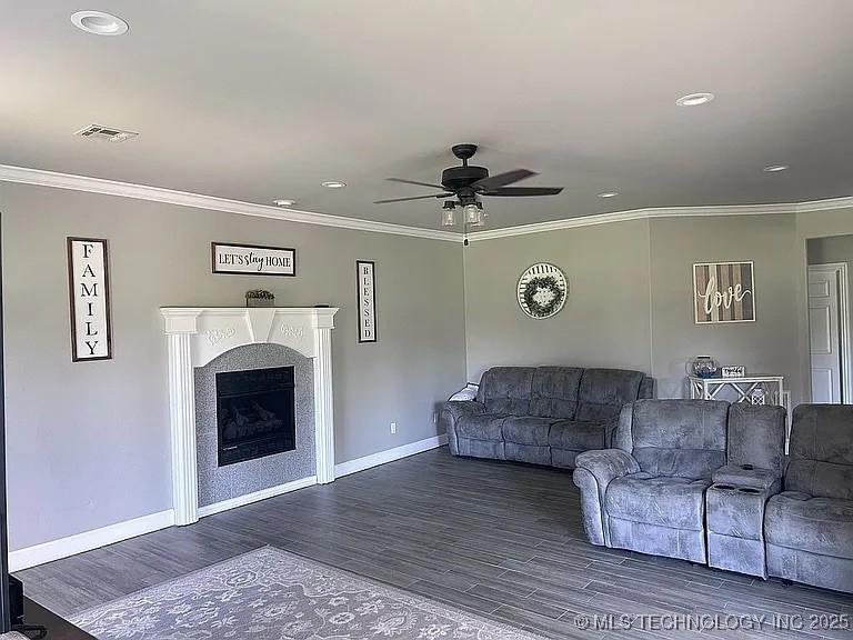 Fort Gibson, Oklahoma, 74434, United States, 5 Bedrooms Bedrooms, ,3 BathroomsBathrooms,Residential,For Sale,1980443