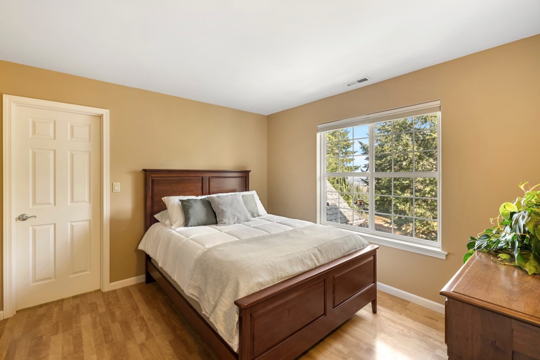  4050 SYLVESTER DR Hood River, OR 97031 - 物件實景