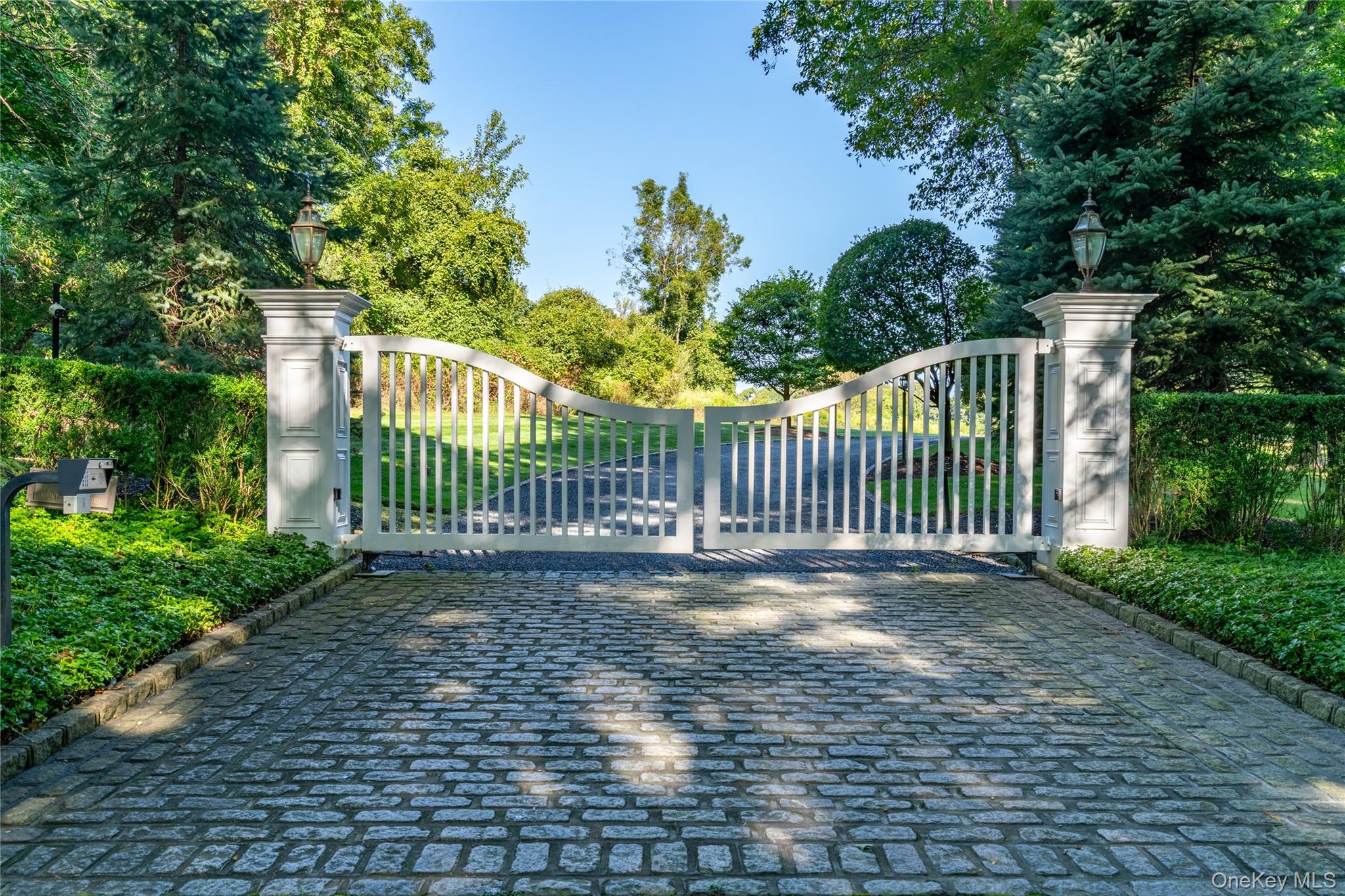  697 Short Beach Road, Nissequogue, NY, 11780 - 物件實景