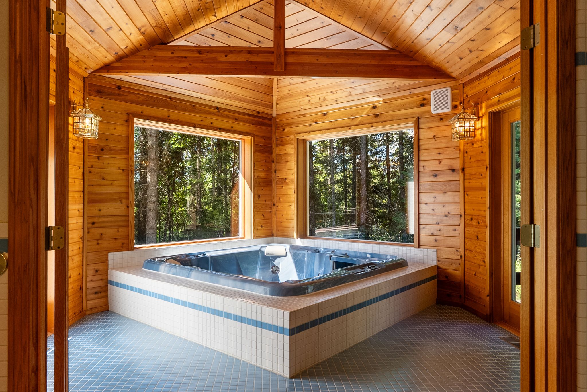 Sandpoint, Idaho, 83864, United States, 3 Bedrooms Bedrooms, ,3 BathroomsBathrooms,Residential,For Sale,1998118