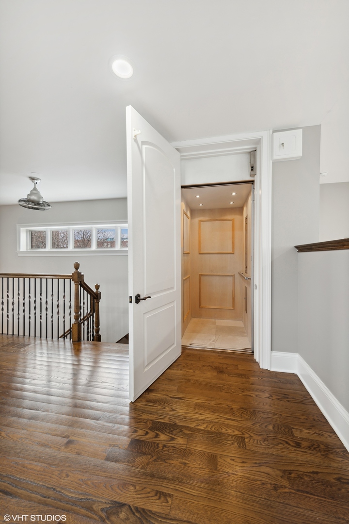 1515 N North Park Avenue, Chicago, Illinois, 60610, United States, 7 Bedrooms Bedrooms, ,6 BathroomsBathrooms,Residential,For Sale,1515 N North Park Avenue,1247727
