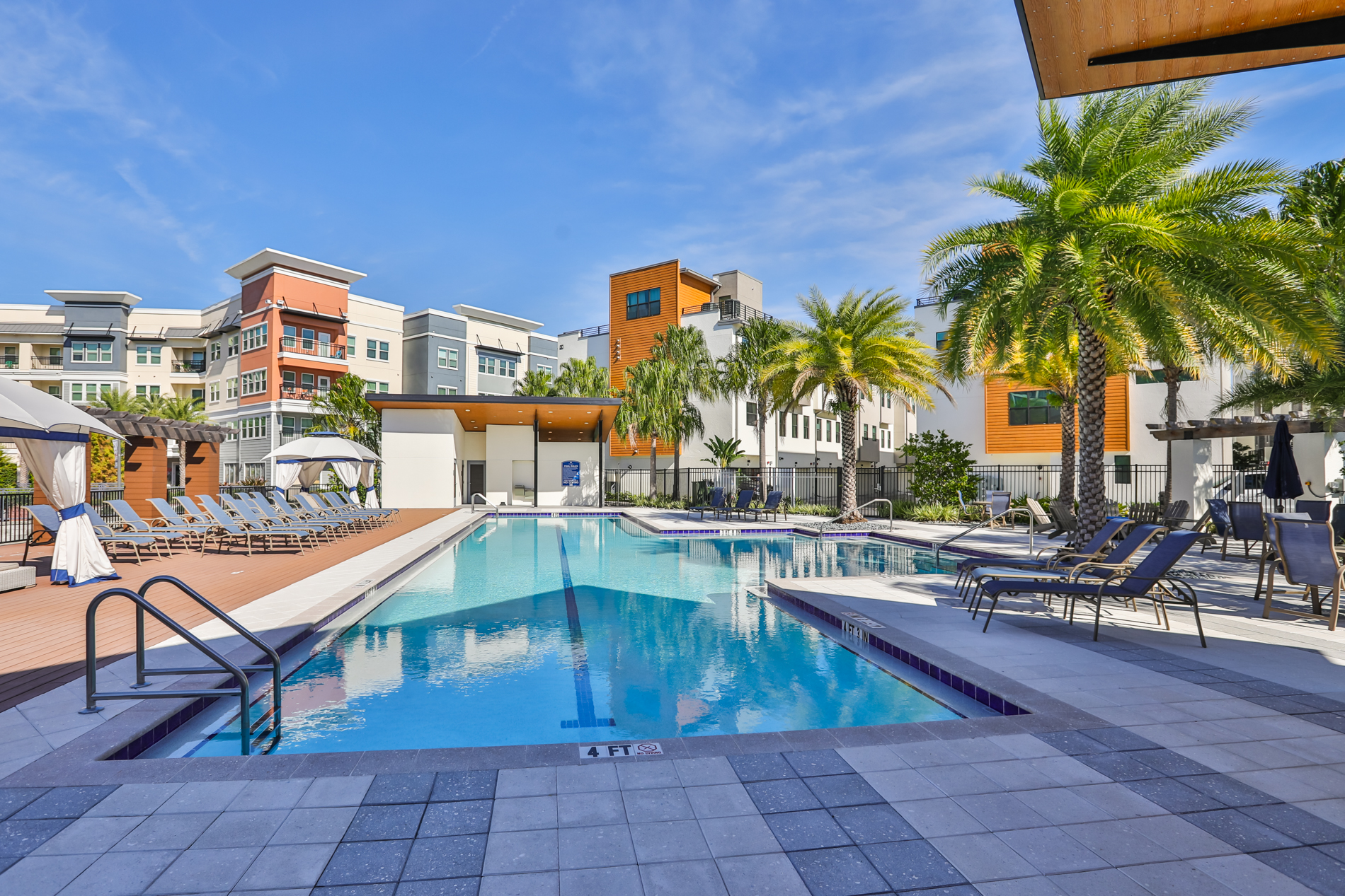 Tampa, Florida, 33607, United States, 3 Bedrooms Bedrooms, ,4 BathroomsBathrooms,Residential,For Sale,2043709