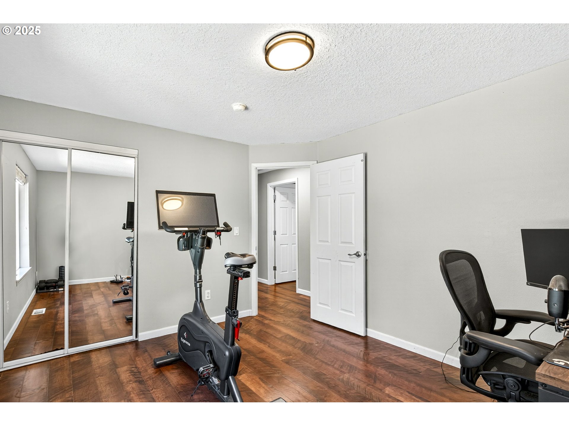 Dundee, Oregon, 97115, United States, 3 Bedrooms Bedrooms, ,2 BathroomsBathrooms,Residential,For Sale,1903917
