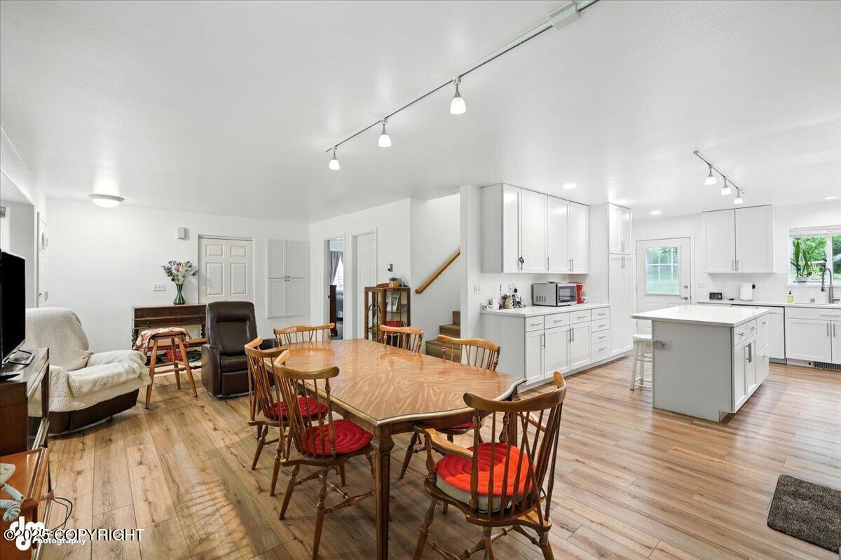 Wasilla, Alaska, 99654, United States, 5 Bedrooms Bedrooms, ,4 BathroomsBathrooms,Residential,For Sale,1974531