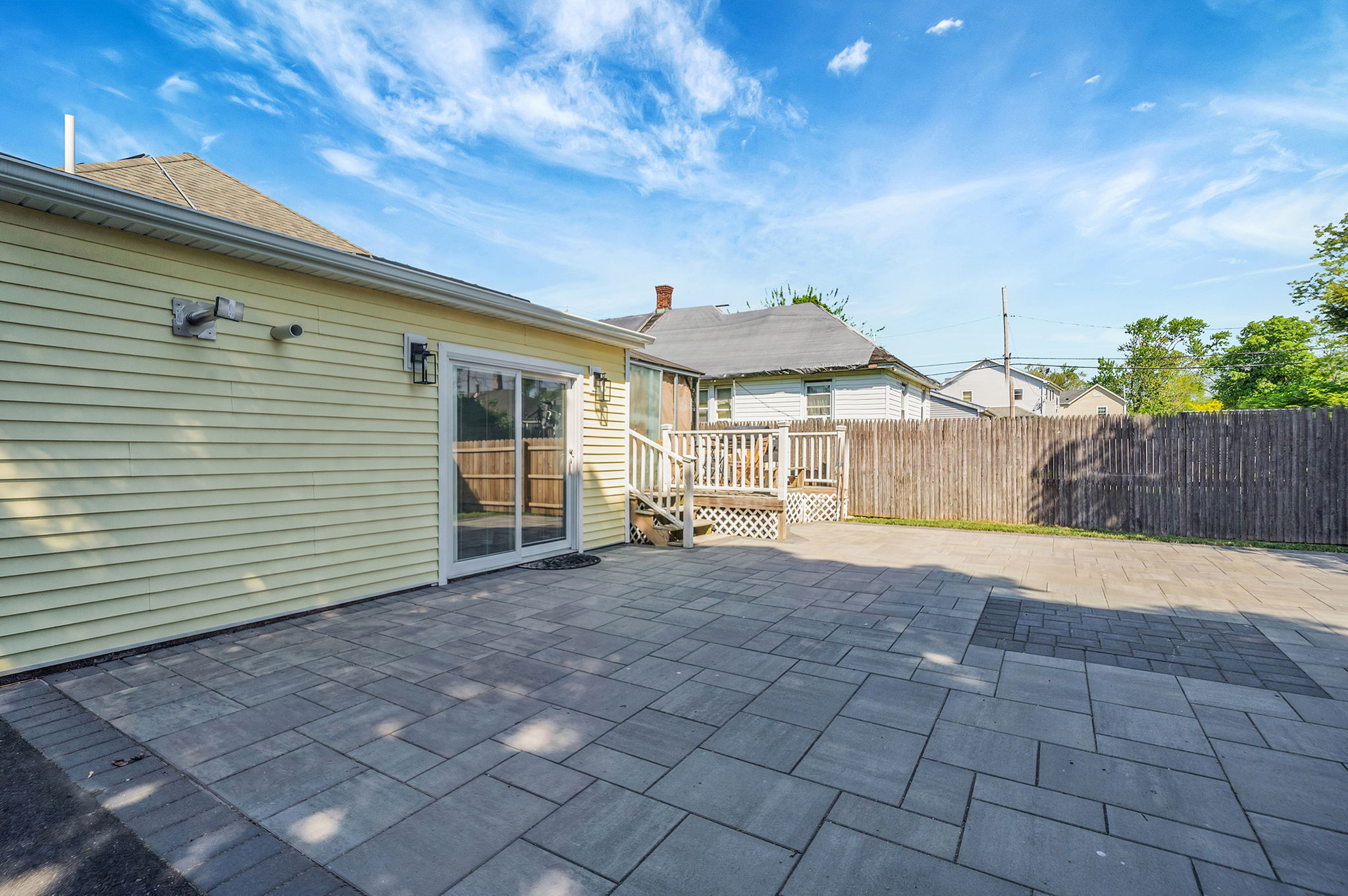 Bay Shore, New York, 11706, United States, 3 Bedrooms Bedrooms, ,3 BathroomsBathrooms,Residential,For Sale,2048700
