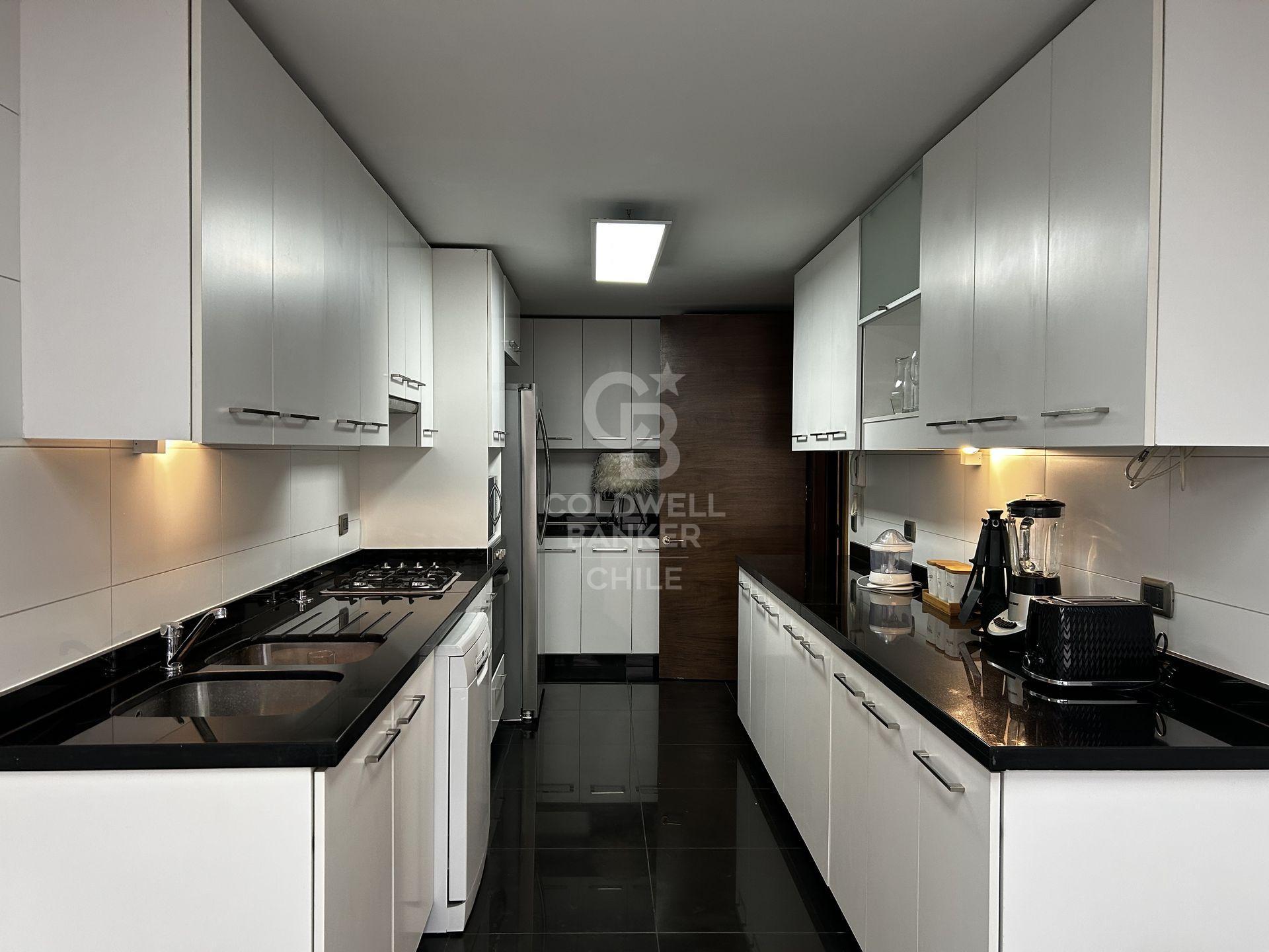 Las Condes, Chile, 3 Bedrooms Bedrooms, ,3 BathroomsBathrooms,Residential,For Sale,1838482