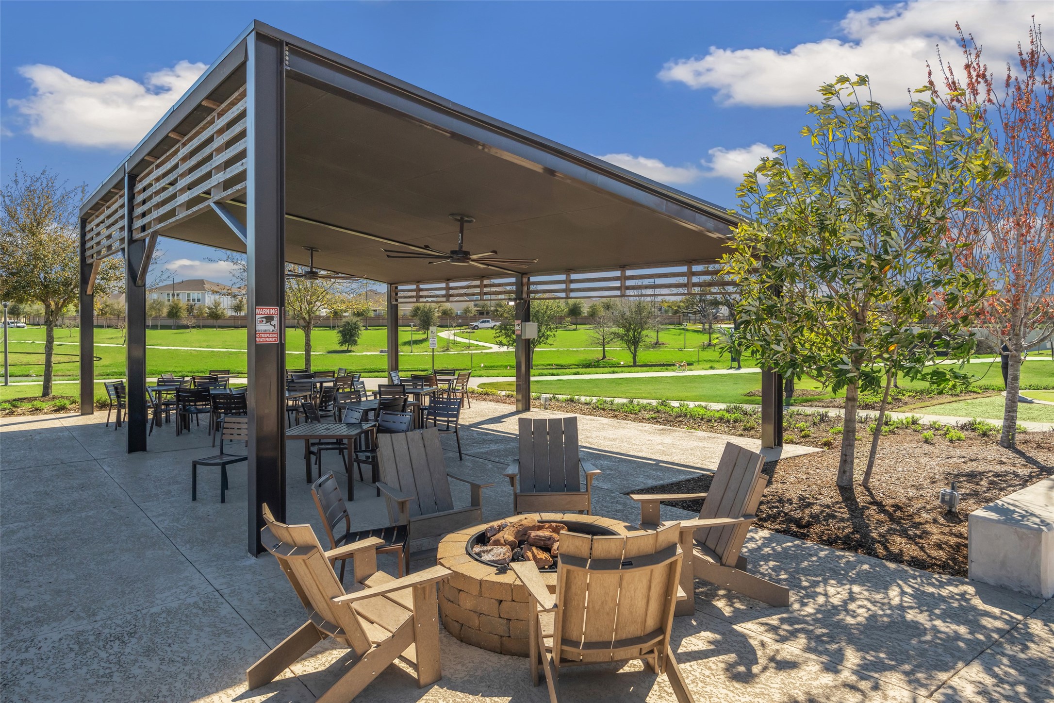  4210 Upland Bend Drive - 物件實景