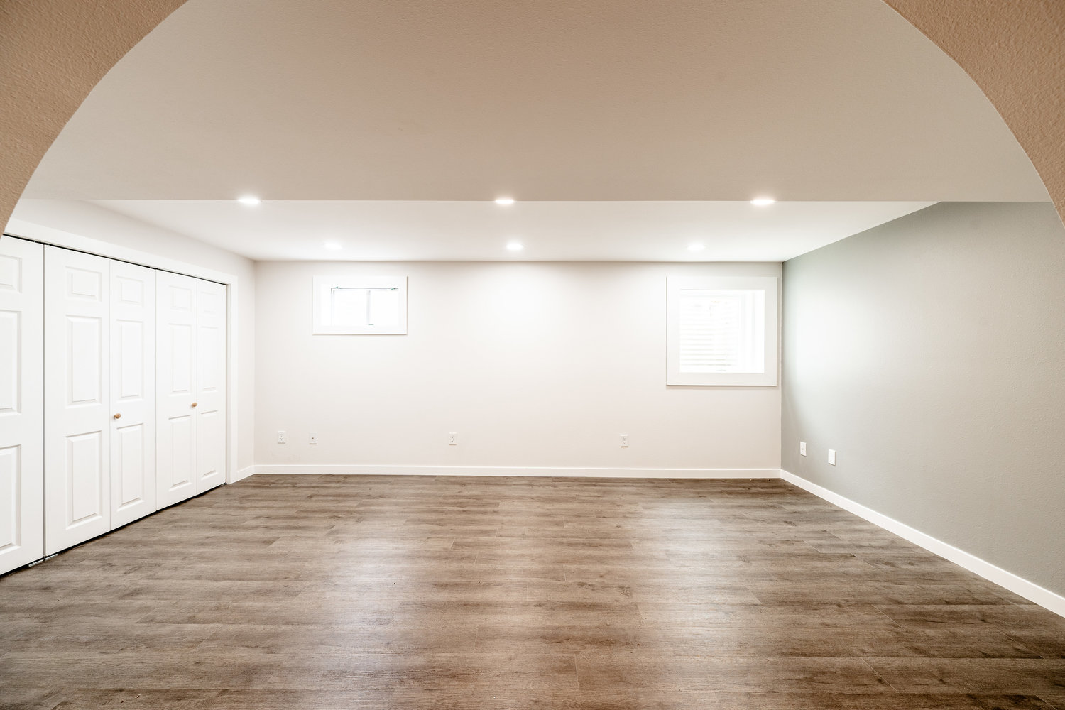 Buffalo, Wyoming, 82834, United States, 5 Bedrooms Bedrooms, ,2 BathroomsBathrooms,Residential,For Sale,1916157
