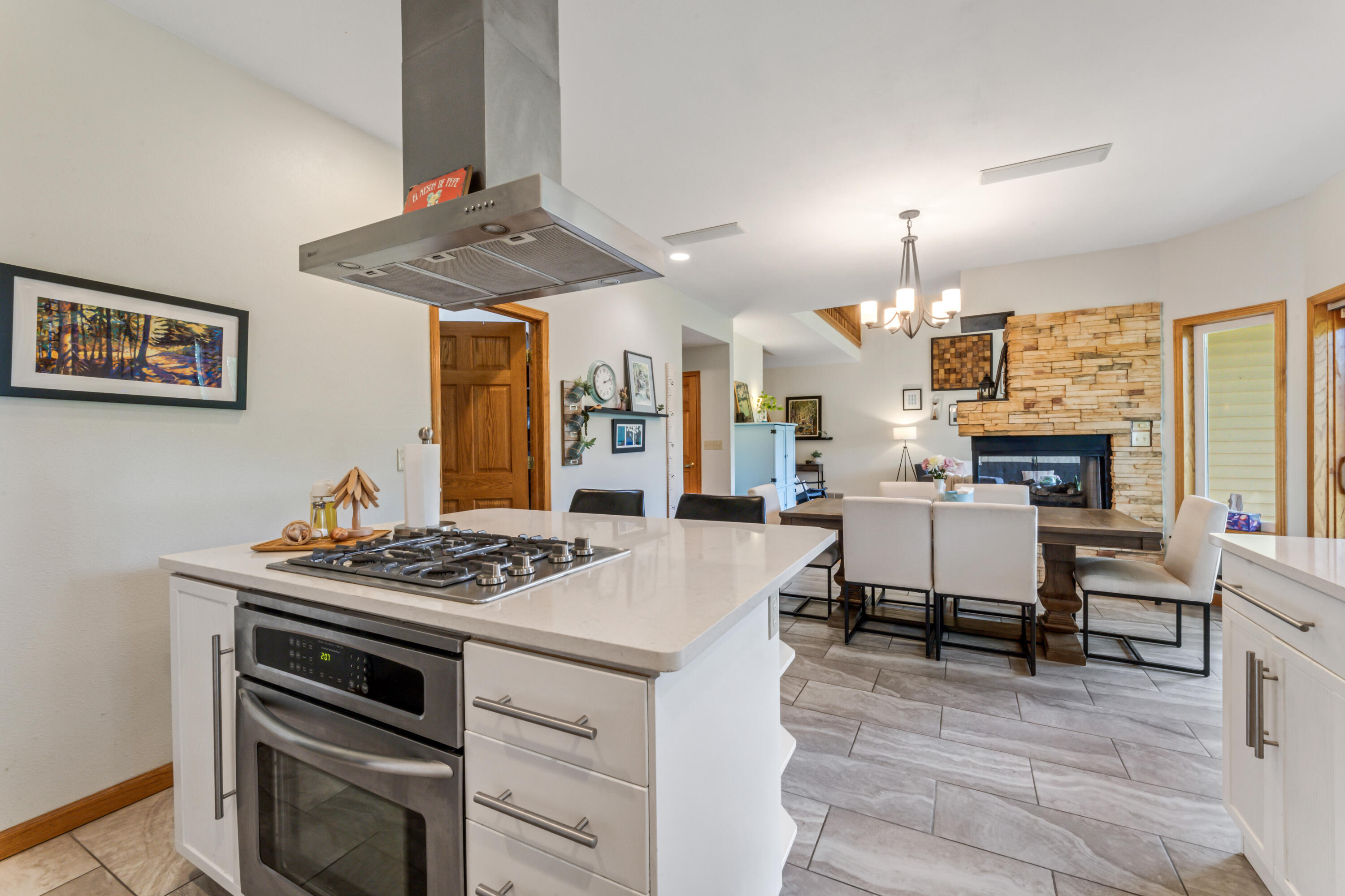 Winona, Minnesota, 55987, United States, 6 Bedrooms Bedrooms, ,5 BathroomsBathrooms,Residential,For Sale,1882480