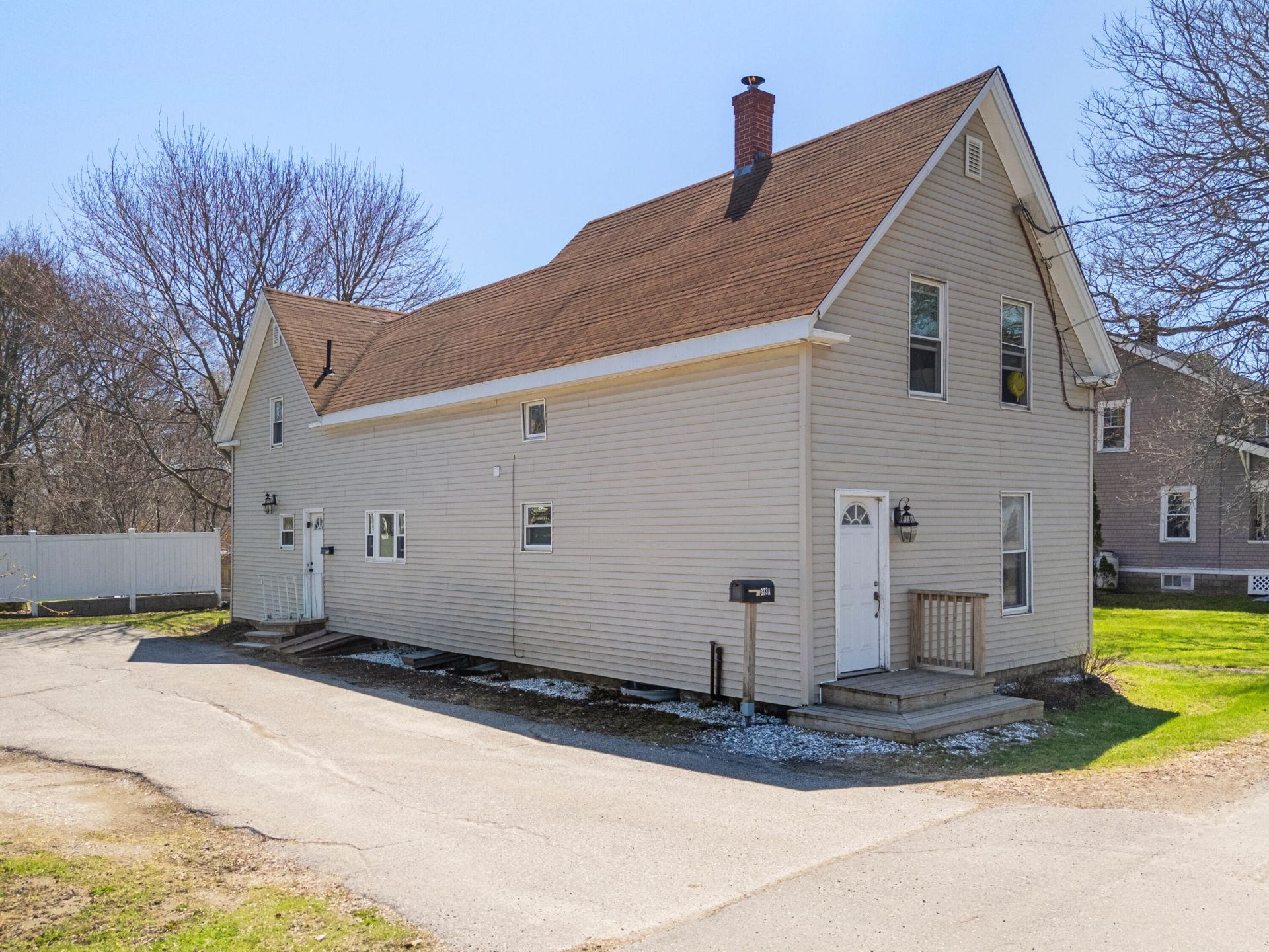 Broadway , Rockland, ME 04841