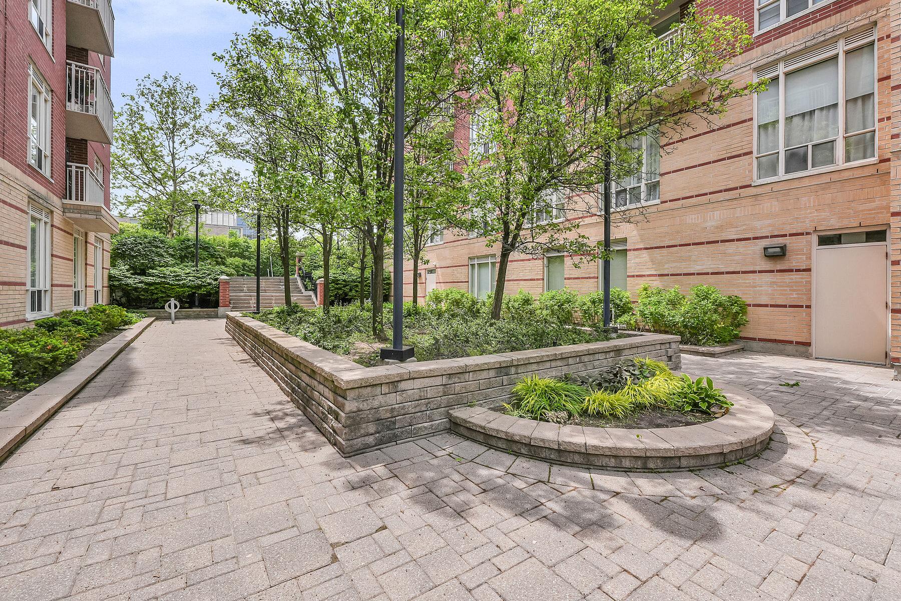  Lawrence Park on Rosewell - 物件實景