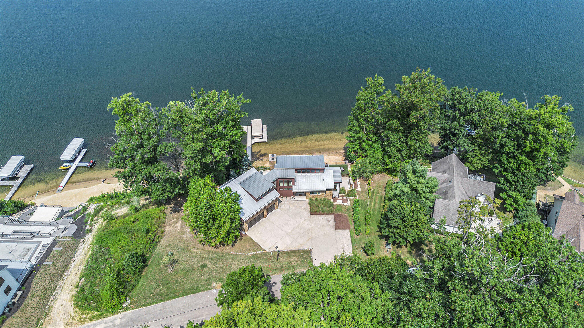 Dowagiac, Michigan, 49047, United States, 4 Bedrooms Bedrooms, ,5 BathroomsBathrooms,Residential,For Sale,1914235