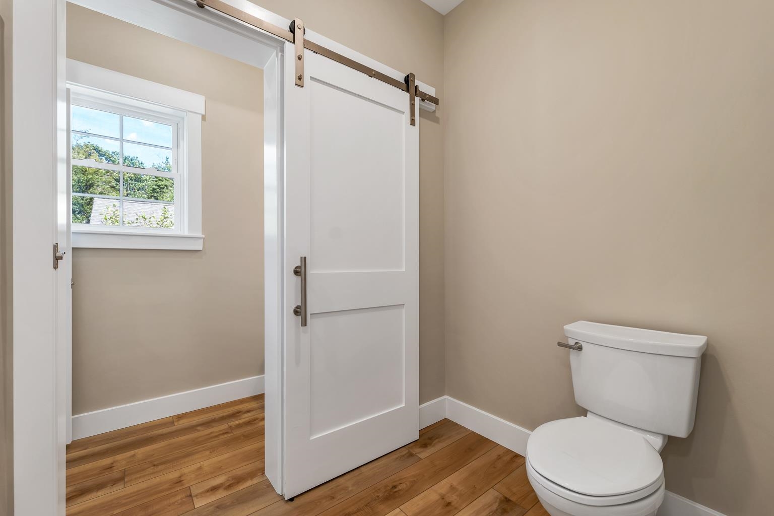 Laconia, New Hampshire, 03246, United States, 3 Bedrooms Bedrooms, ,3 BathroomsBathrooms,Residential,For Sale,1932606