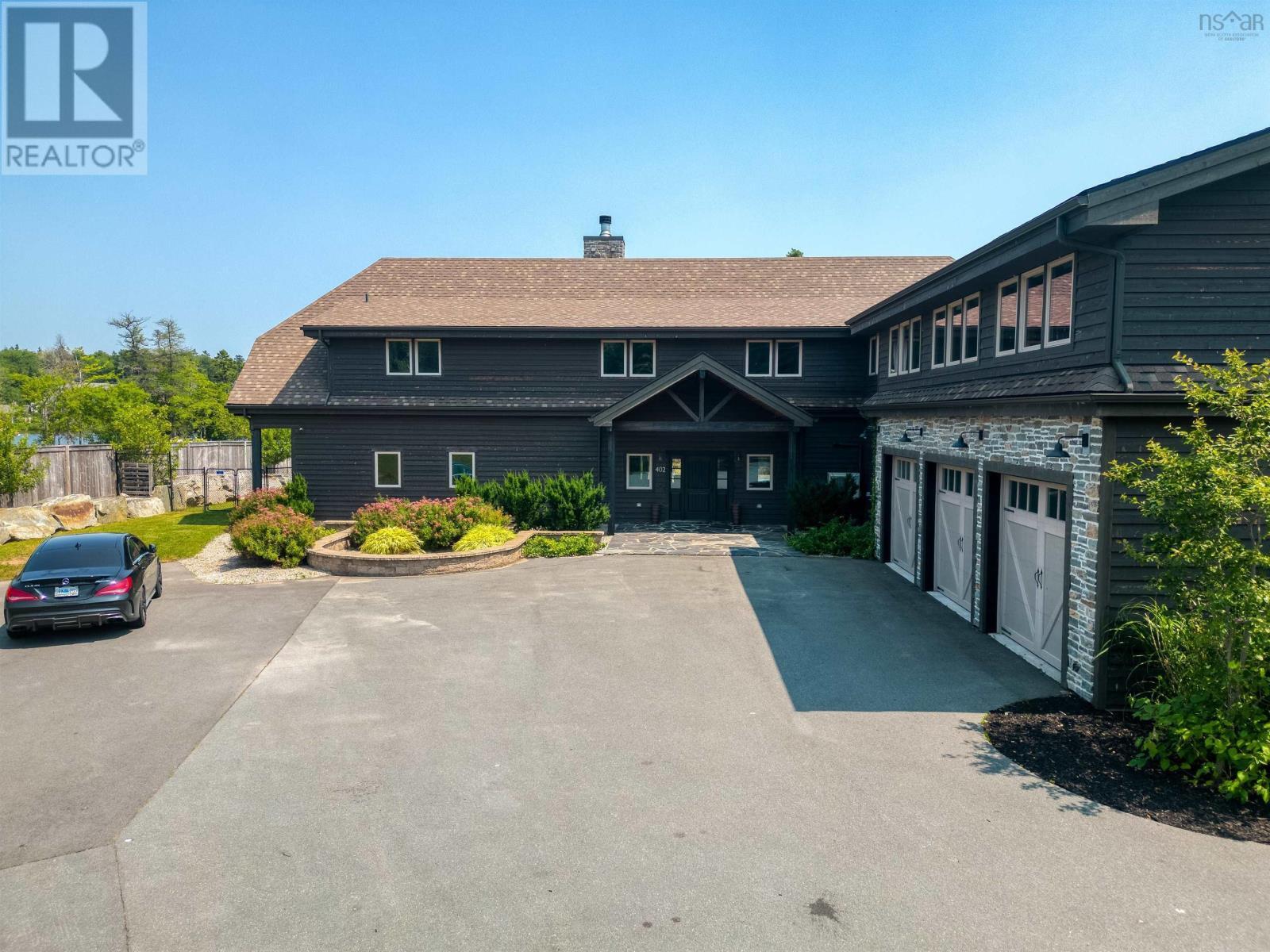 LAKE LOON, Nova Scotia, B2W 6C8, CA, 6 Bedrooms Bedrooms, ,6 BathroomsBathrooms,Residential,For Sale,1836689