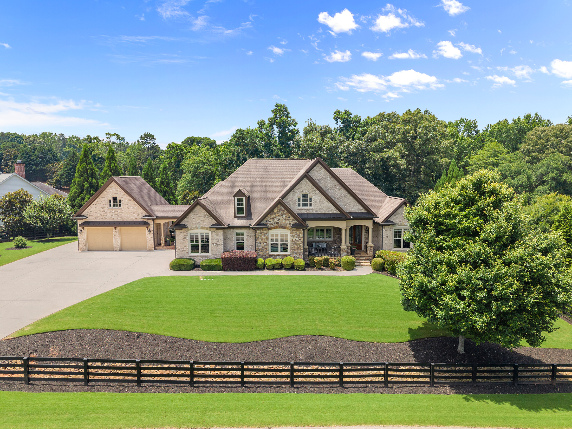  A Private Luxury Estate Set on Over One-Acre in Trinity Creek - 物件實景