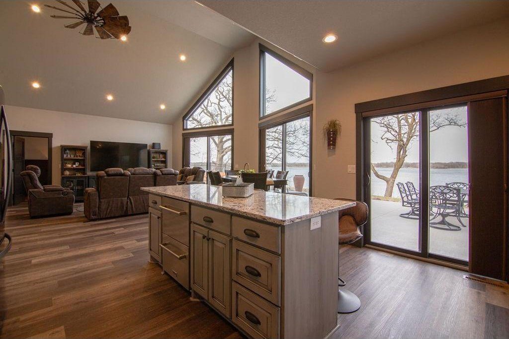 Alexandria, Minnesota, 56308, United States, 4 Bedrooms Bedrooms, ,4 BathroomsBathrooms,Residential,For Sale,2039906