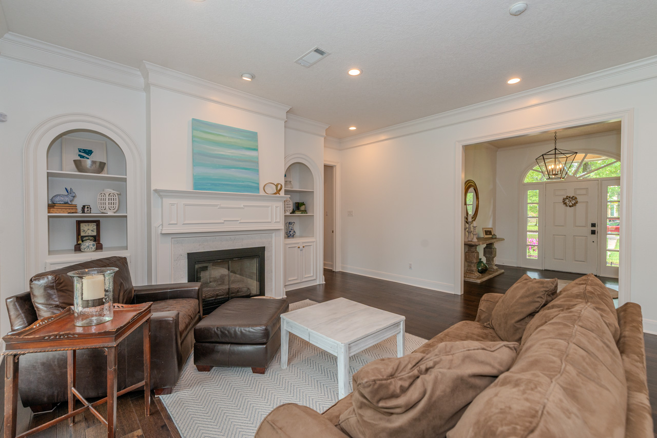 Beaumont, Texas, 77706, United States, 5 Bedrooms Bedrooms, ,4 BathroomsBathrooms,Residential,For Sale,1892171