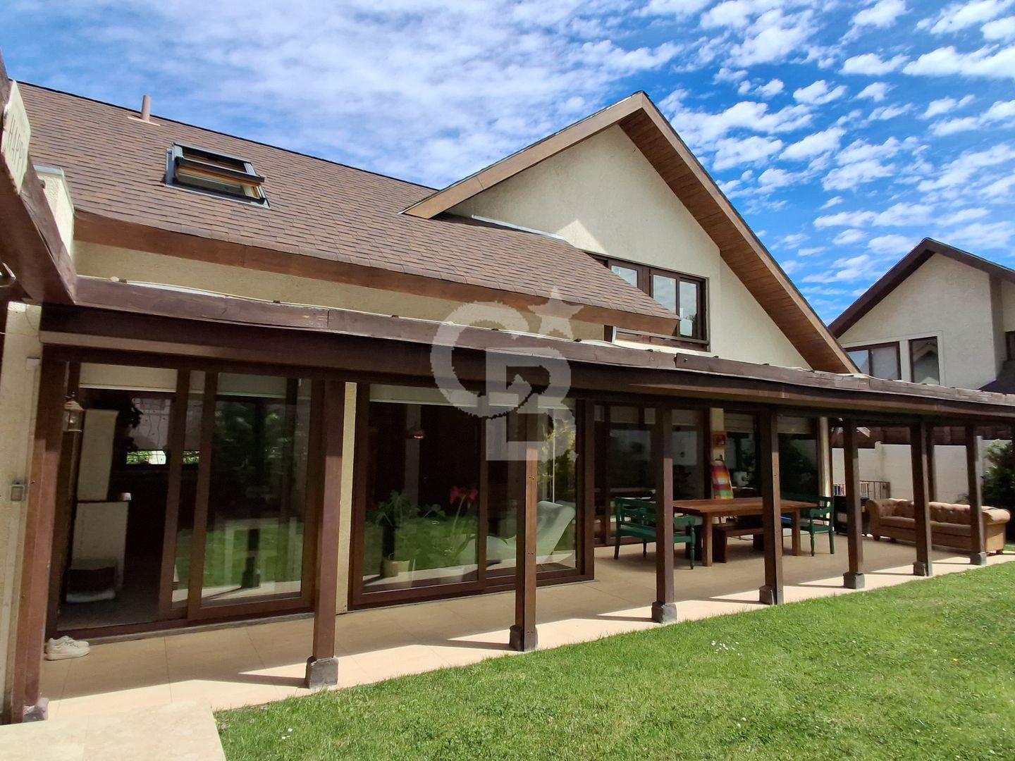 La Reina, Chile, 5 Bedrooms Bedrooms, ,5 BathroomsBathrooms,Residential,For Sale,1968916