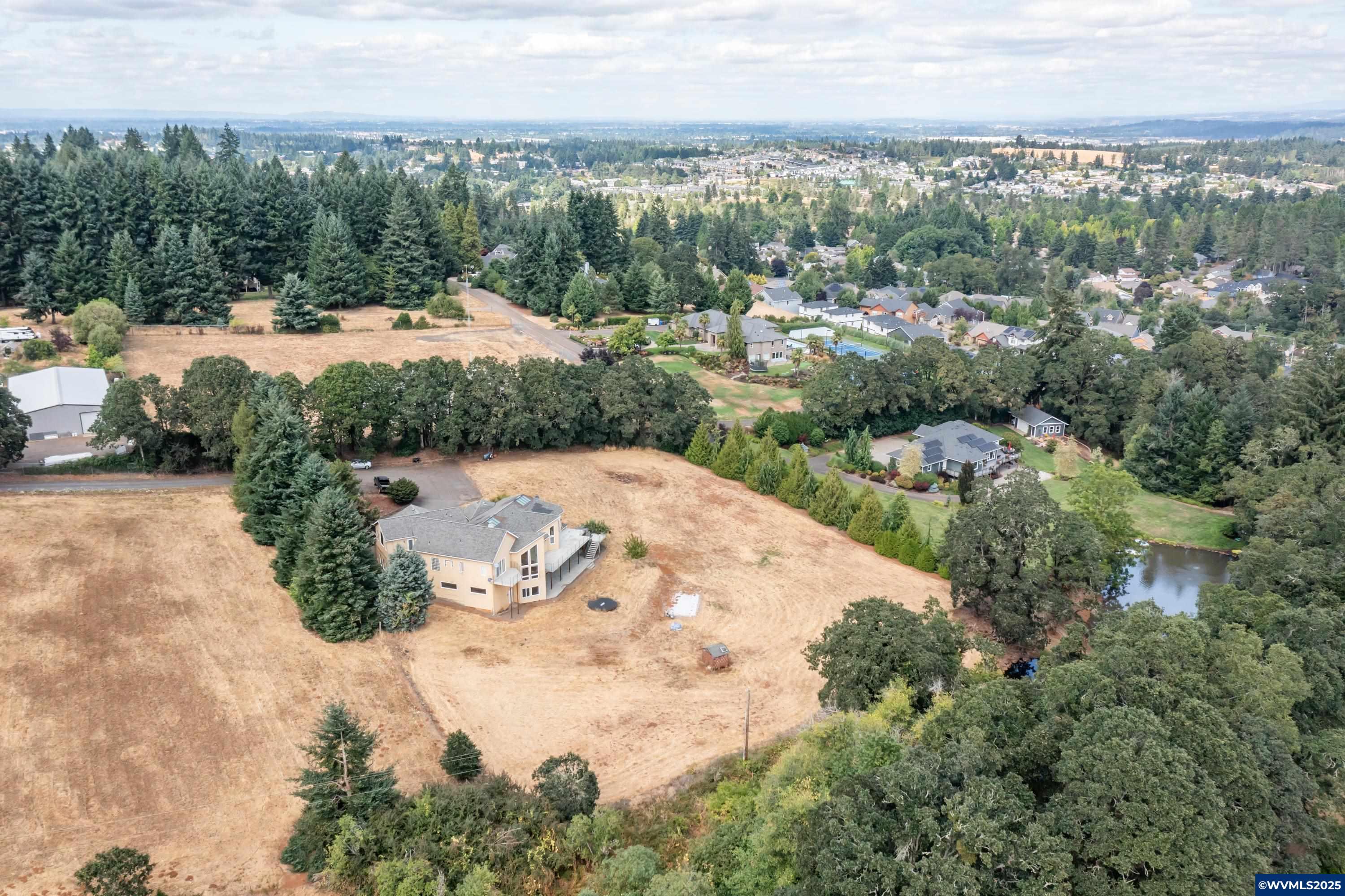 Salem, Oregon, 97306, United States, 6 Bedrooms Bedrooms, ,5 BathroomsBathrooms,Residential,For Sale,1911062