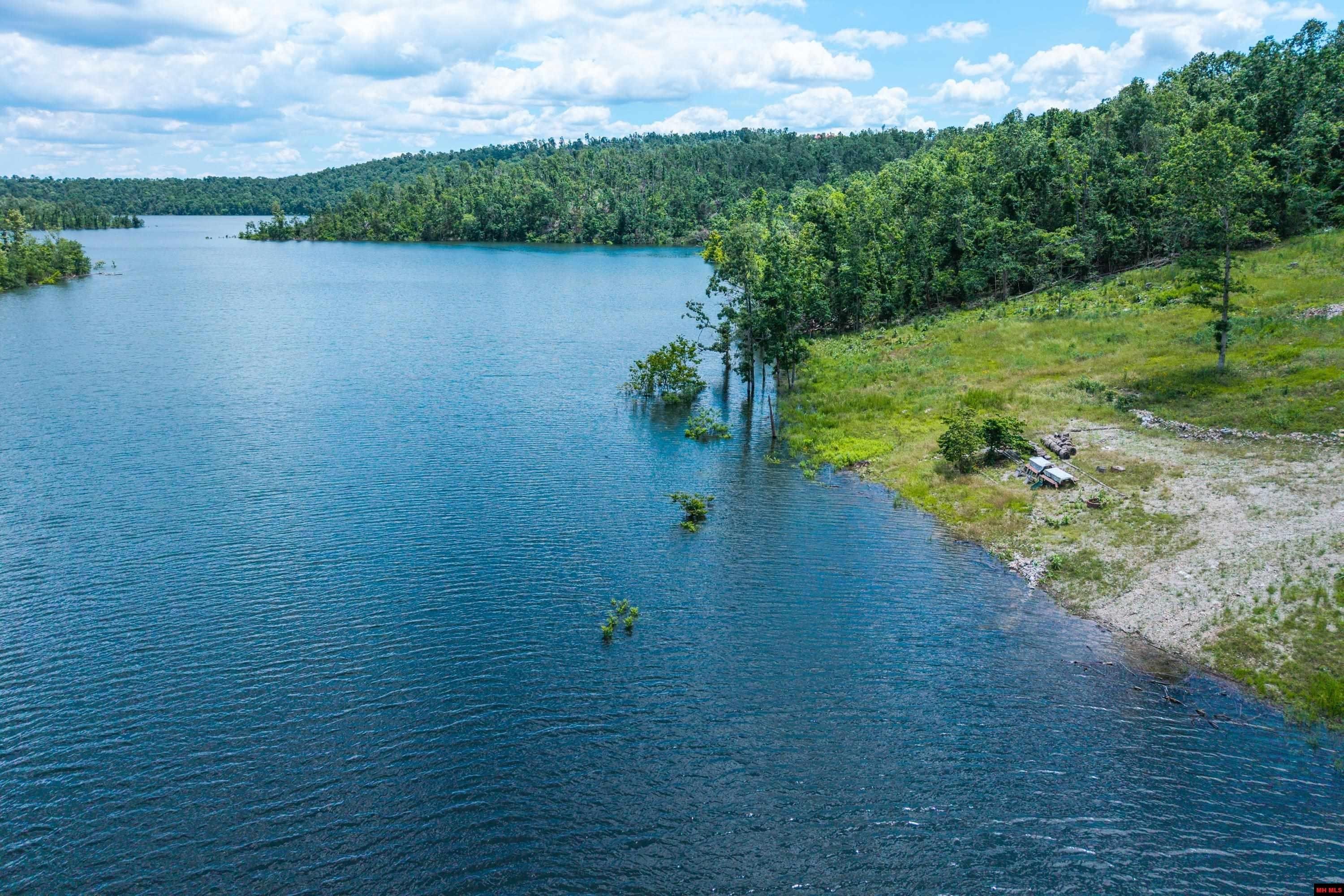 Mountain Home, Arkansas, 72653, United States, 1 Bedroom Bedrooms, ,1 BathroomBathrooms,Residential,For Sale,1974549