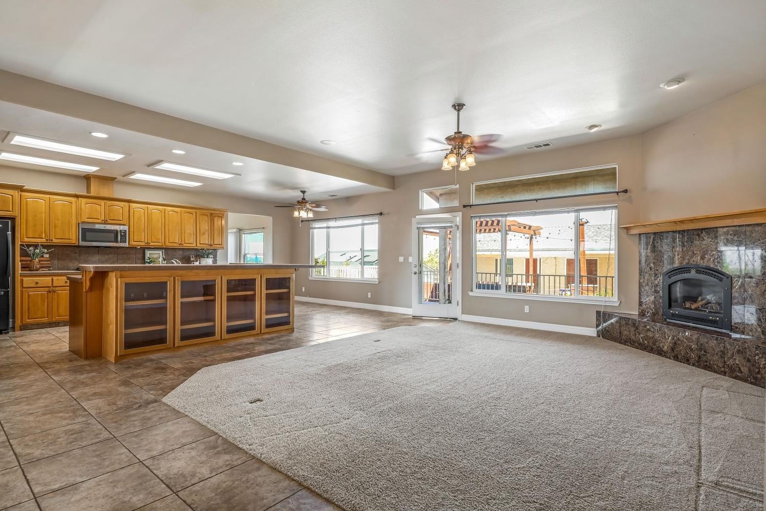 Valley Springs, California, 95252, United States, 3 Bedrooms Bedrooms, ,4 BathroomsBathrooms,Residential,For Sale,1981868