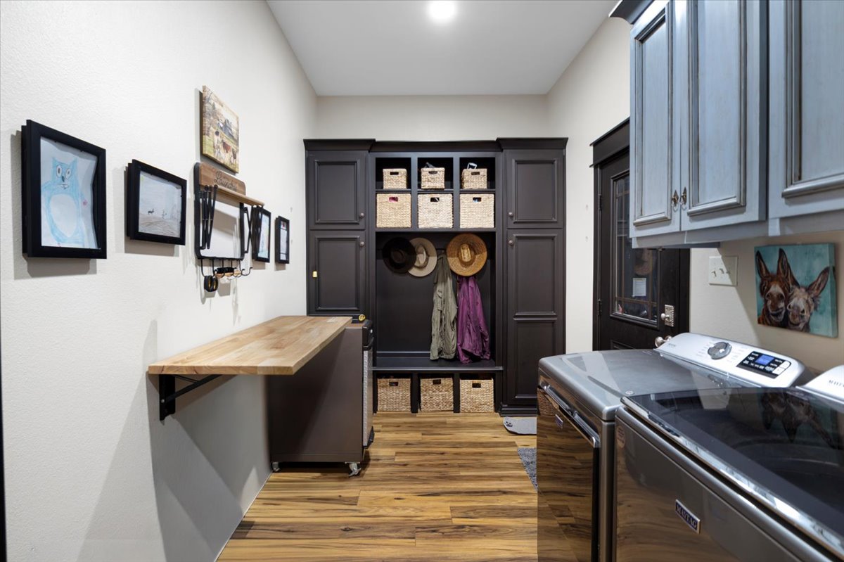 Long Branch, Texas, 75669, United States, 4 Bedrooms Bedrooms, ,4 BathroomsBathrooms,Residential,For Sale,1908688