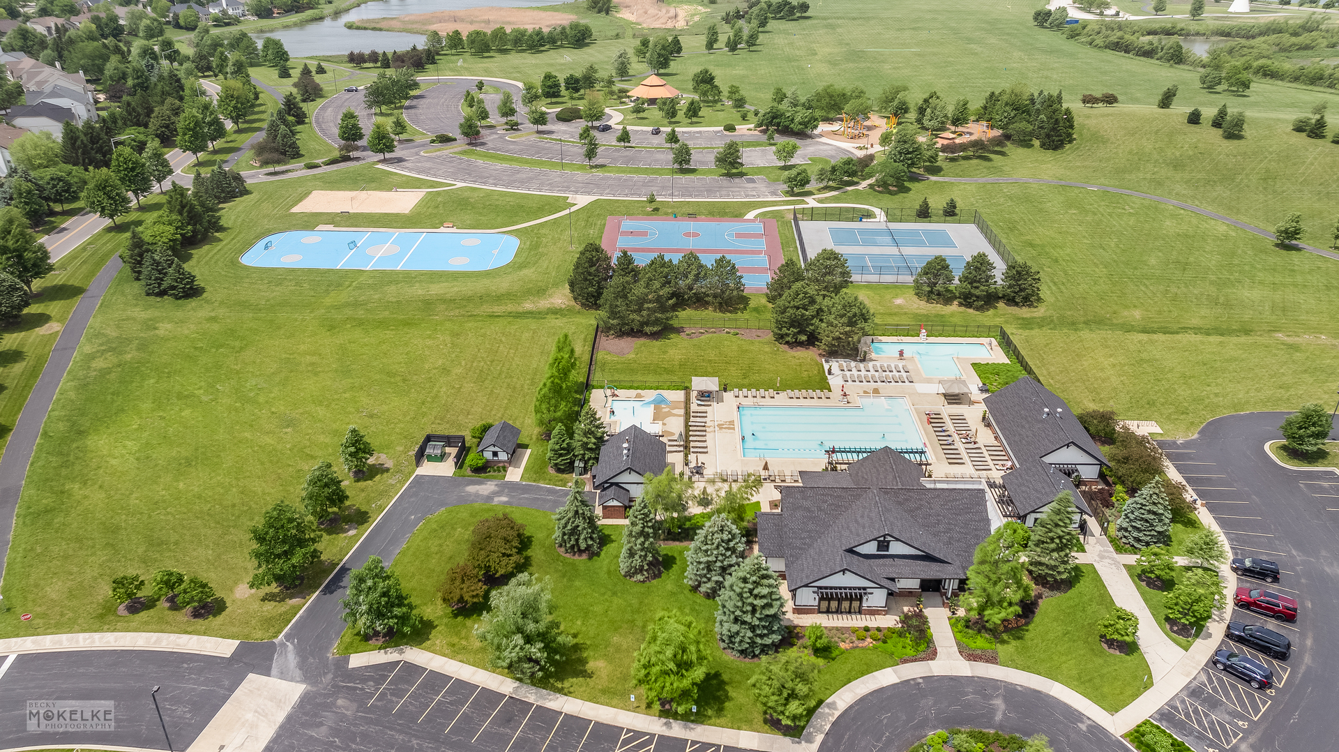 Plainfield, Illinois, 60585, United States, 4 Bedrooms Bedrooms, ,5 BathroomsBathrooms,Residential,For Sale,1911261