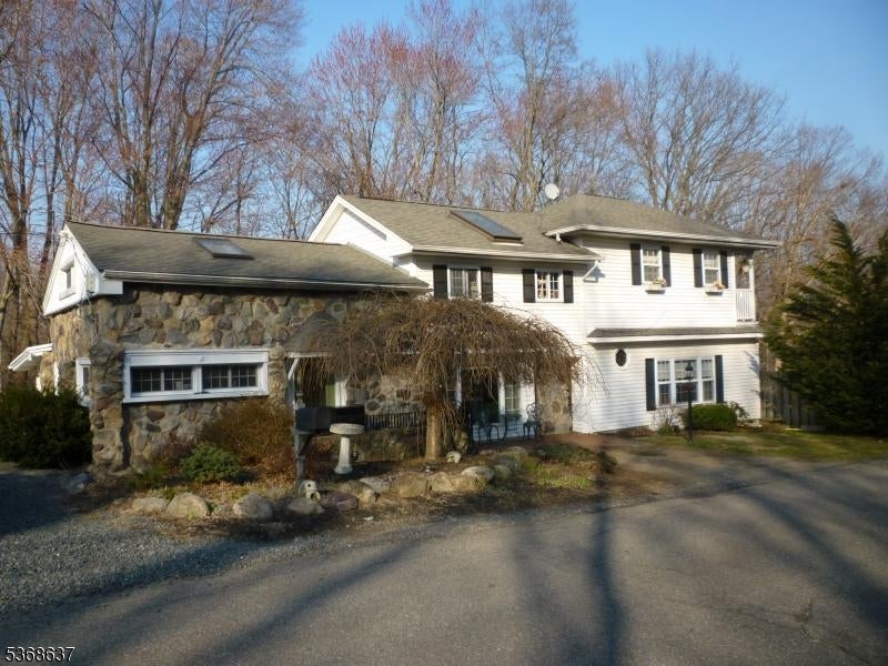Rockaway Twp., New Jersey, 07849, United States, 9 Bedrooms Bedrooms, ,4 BathroomsBathrooms,Residential,For Sale,1976781