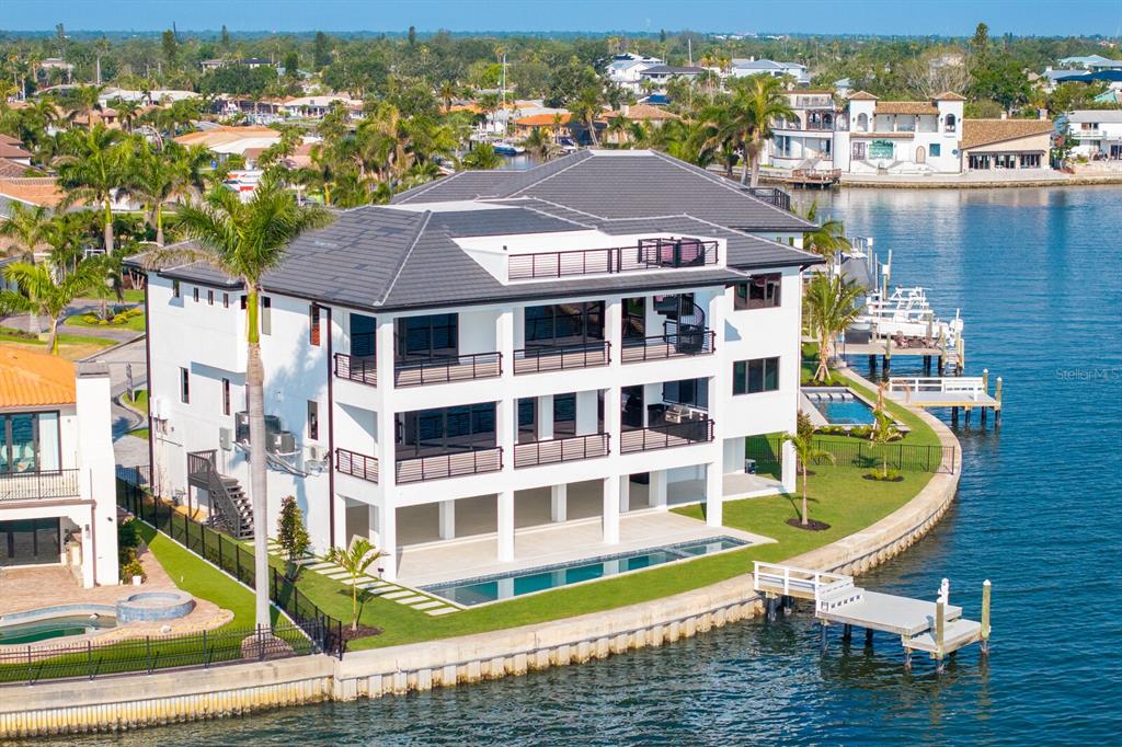 St Petersburg, Florida, 33703, United States, 5 Bedrooms Bedrooms, ,6 BathroomsBathrooms,Residential,For Sale,1856126