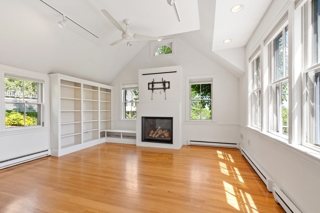Belmont, Massachusetts, 02478, United States, 7 Bedrooms Bedrooms, ,5 BathroomsBathrooms,Residential,For Sale,1838379
