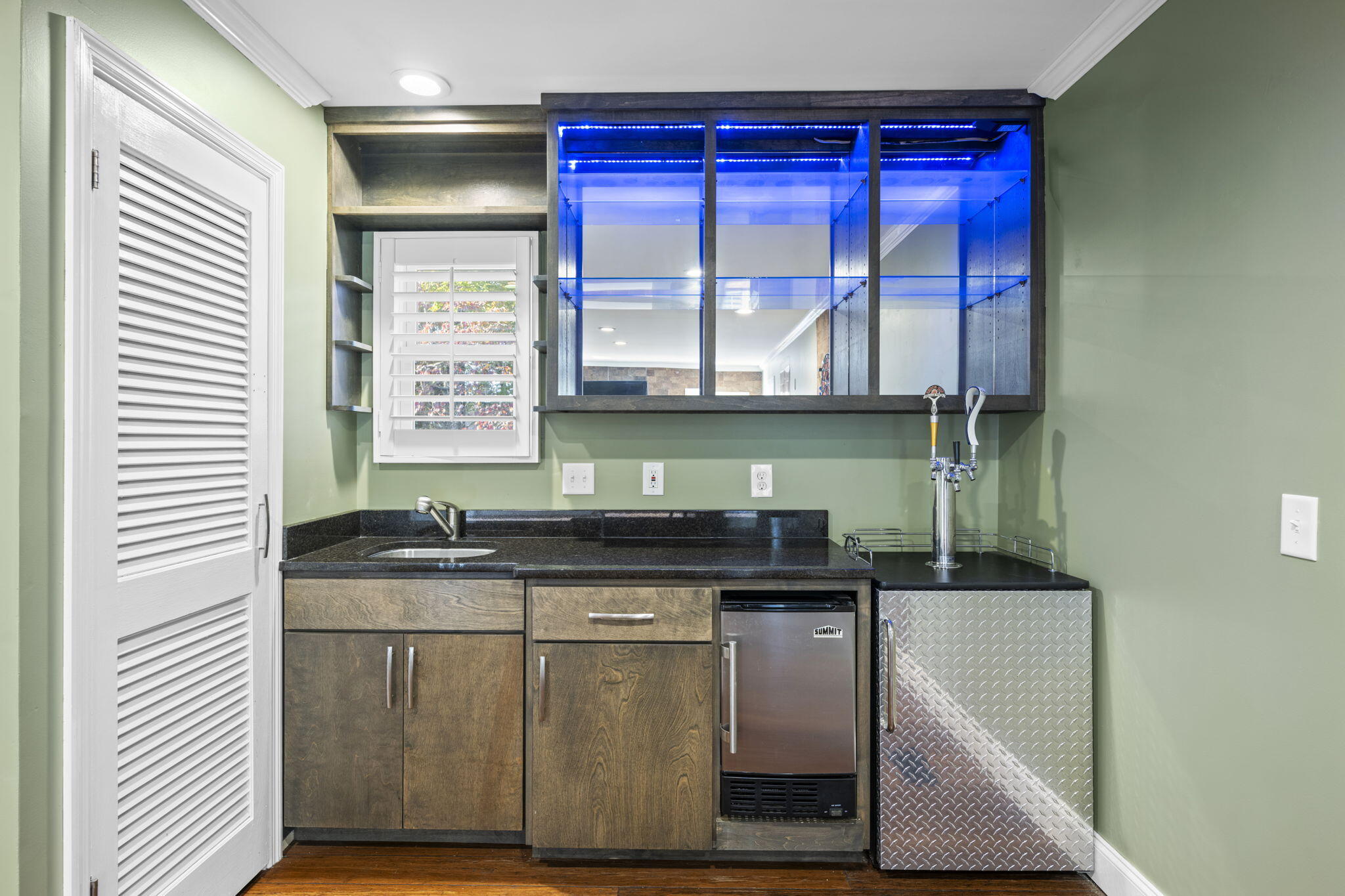 Cleveland, Tennessee, 37312, United States, 3 Bedrooms Bedrooms, ,4 BathroomsBathrooms,Residential,For Sale,1988067