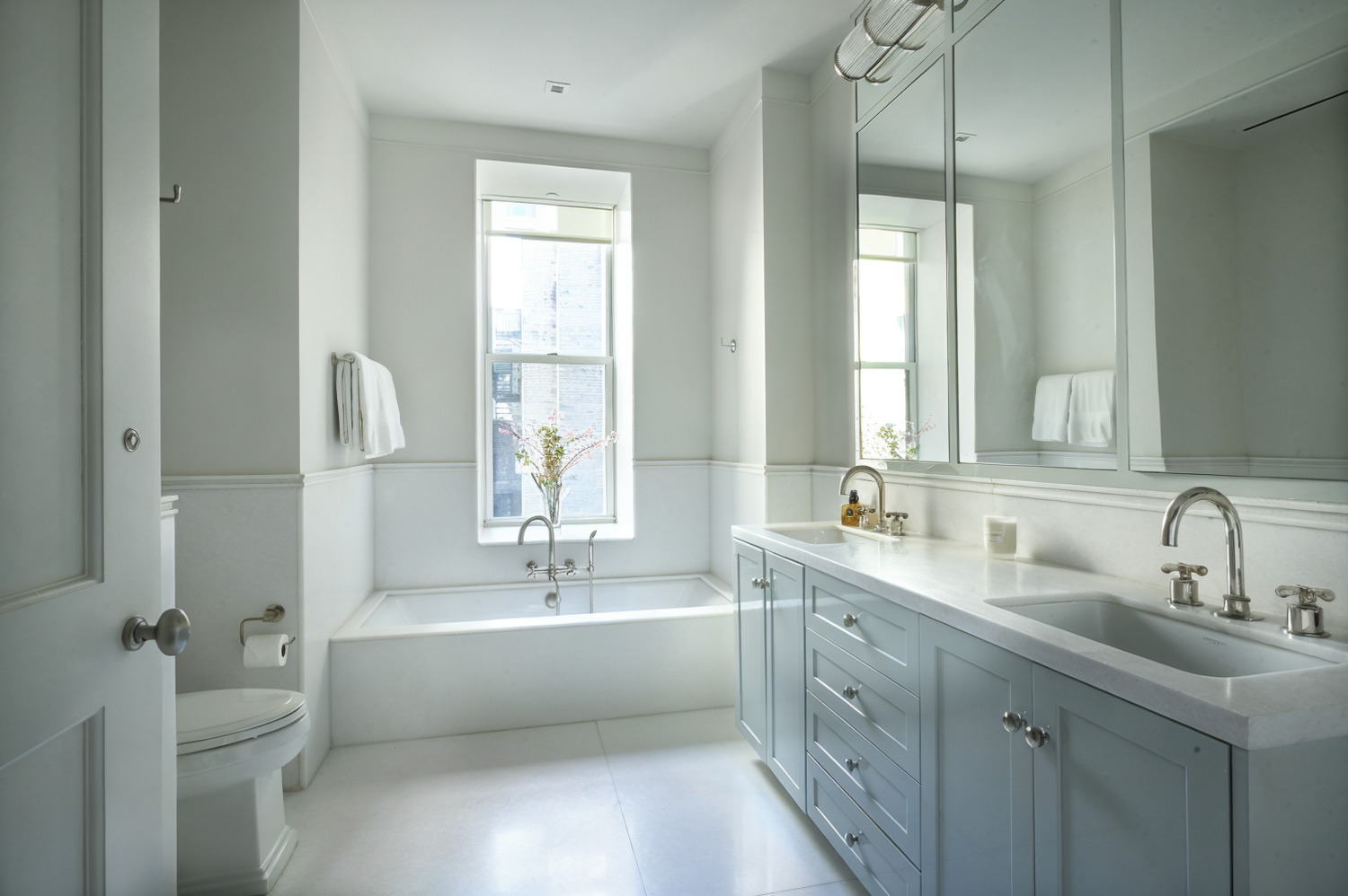 New York City, New York, 10024, United States, 5 Bedrooms Bedrooms, ,5 BathroomsBathrooms,Residential,For Sale,1759761